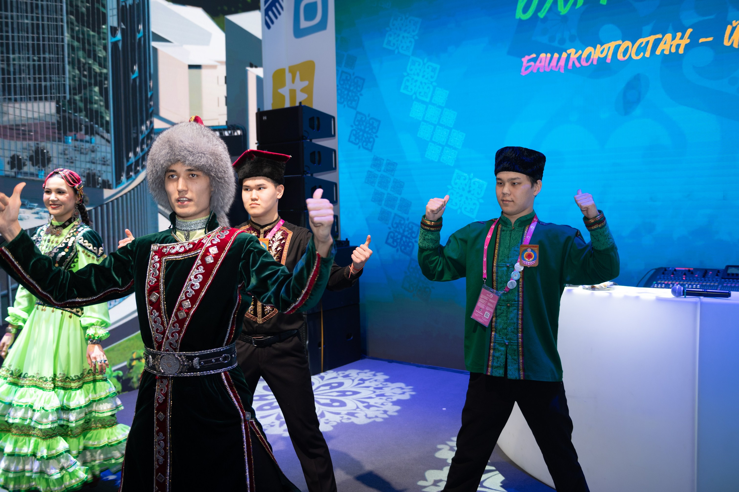 Всемирный фестиваль молодежи 2024. Свадебный и семейный фотограф София Невская