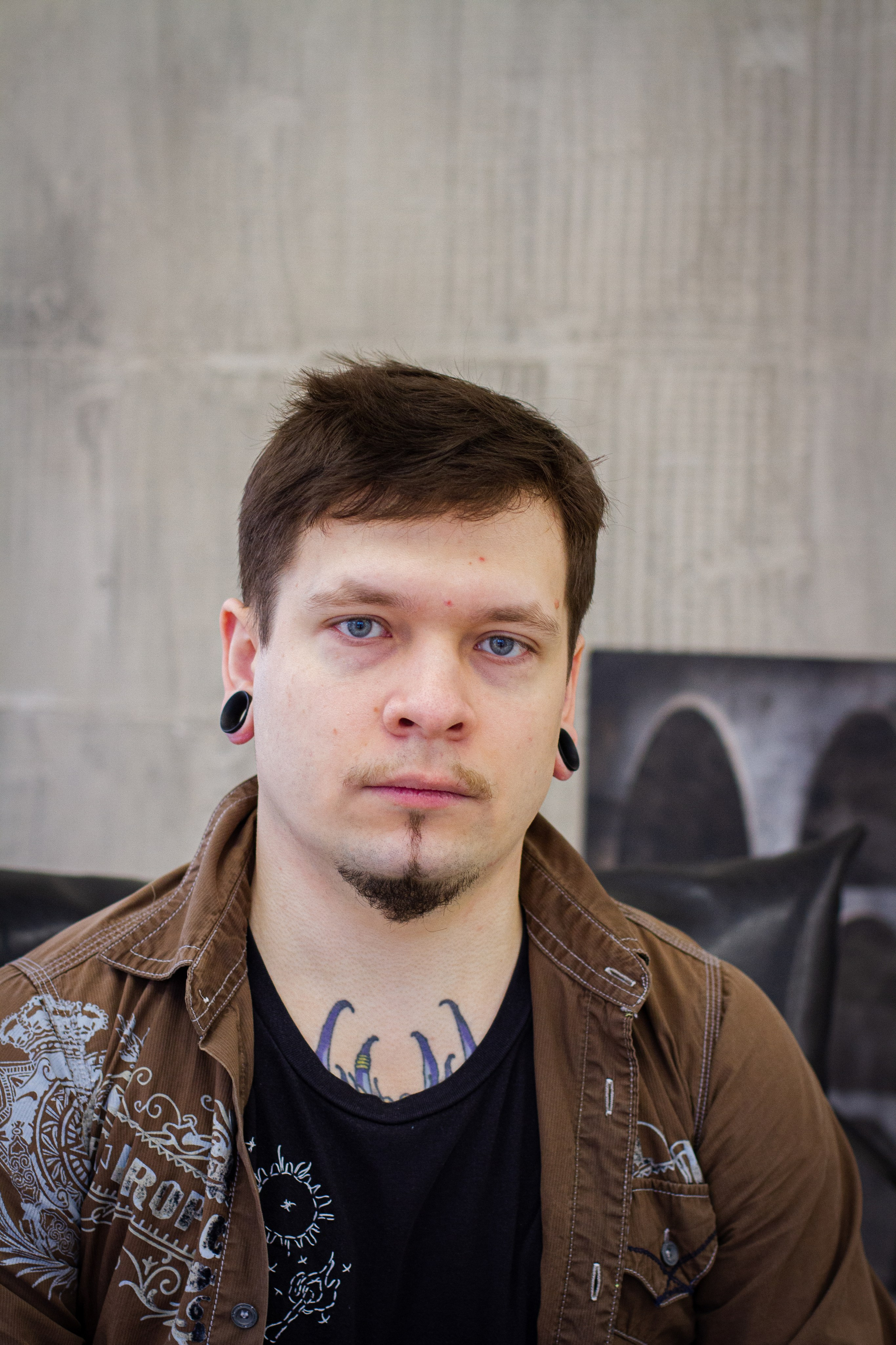 Владислав. Главная