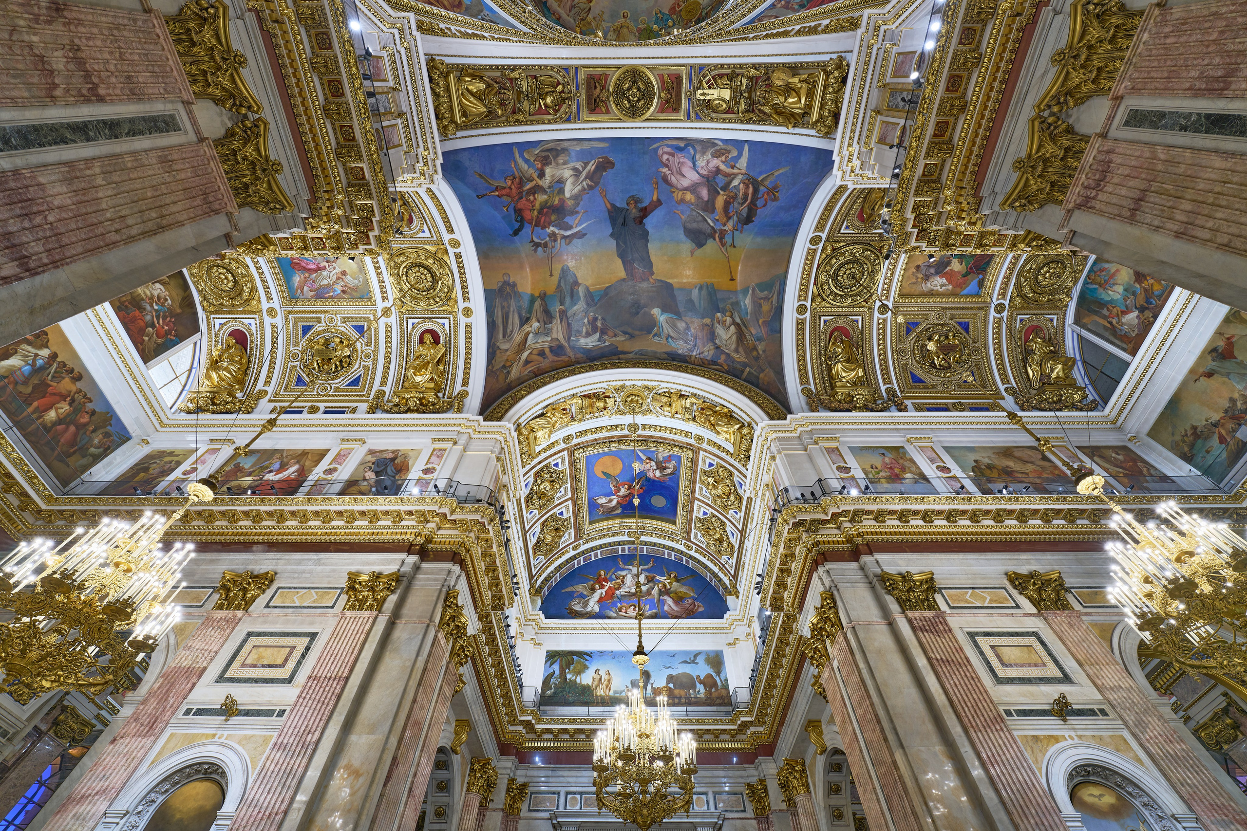 Потолок Исаакиевского собора. Сергей Горшенин — профессиональный фотограф