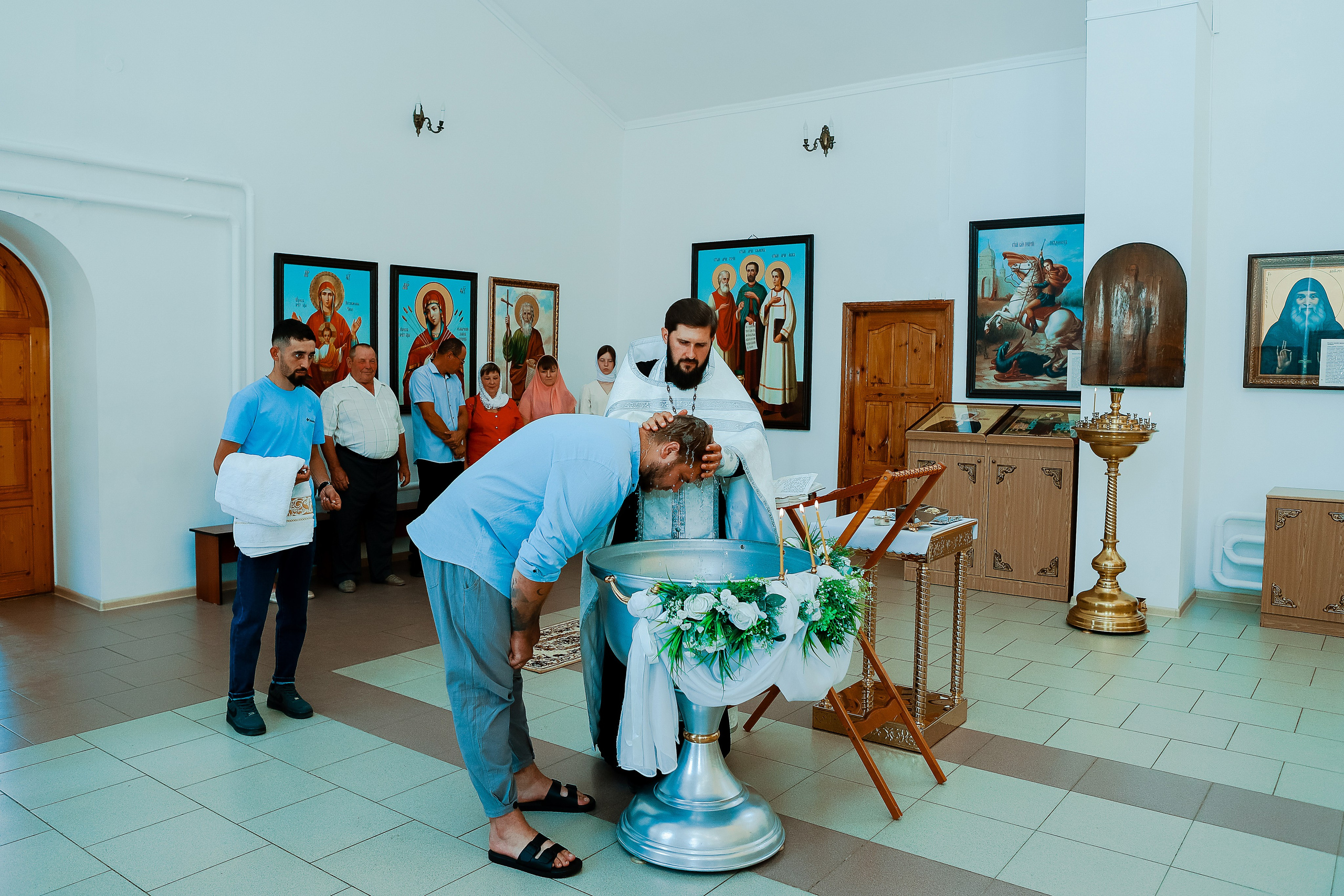 Таинство Крещения Отца и Дочери. Свадебный фотограф Евгения Фролова г. Каменск-Шахтинский, Донецк, Ростов