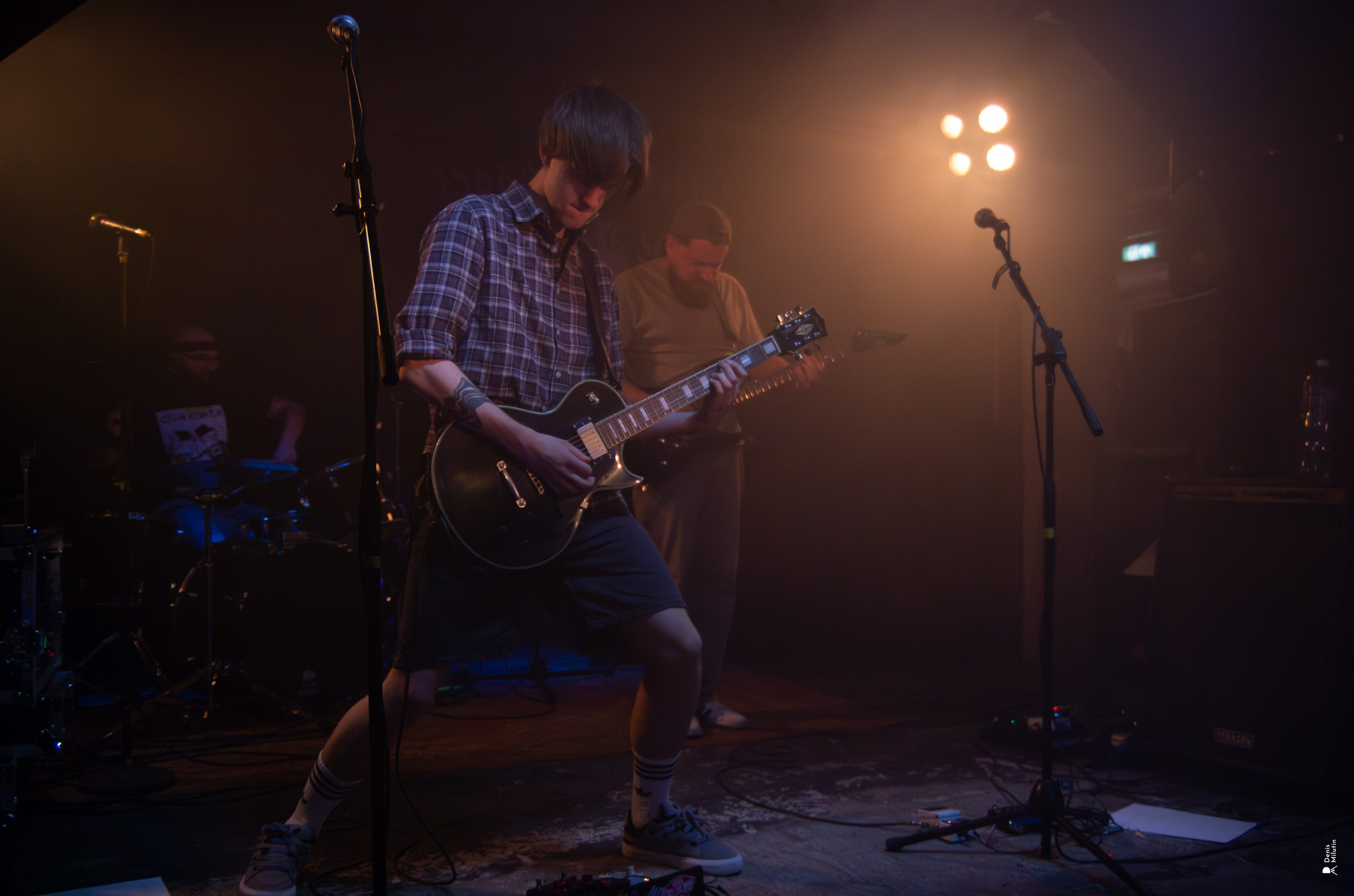 Рядом Ассенизаторы. Портретный фотограф Денис Милютин