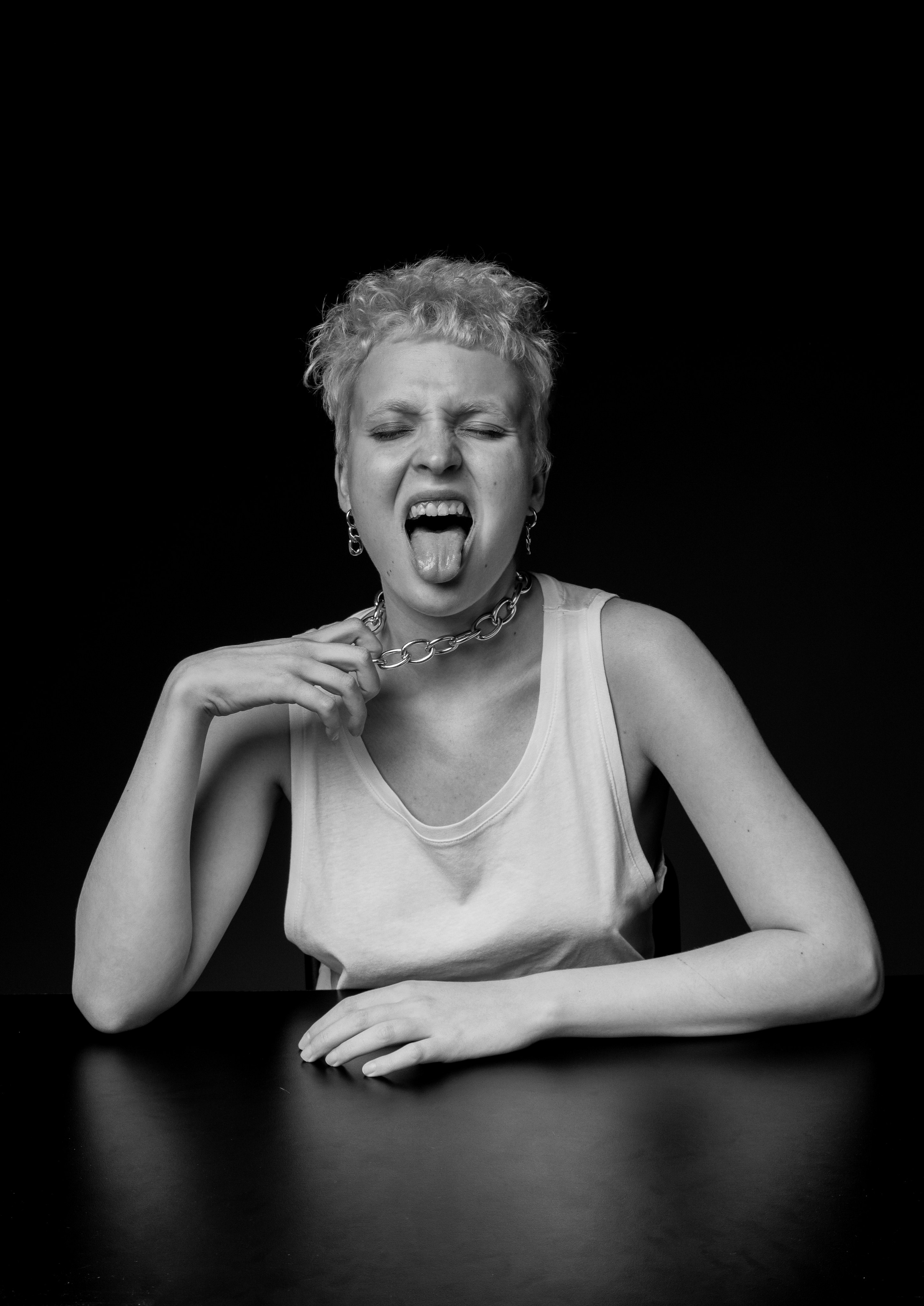 Эмоциональный портрет в Краснодаре. AI Фотограф Краснодар: мужские и женские фотосессии, стилизация съемки. Нейро-фотосессии онлайн