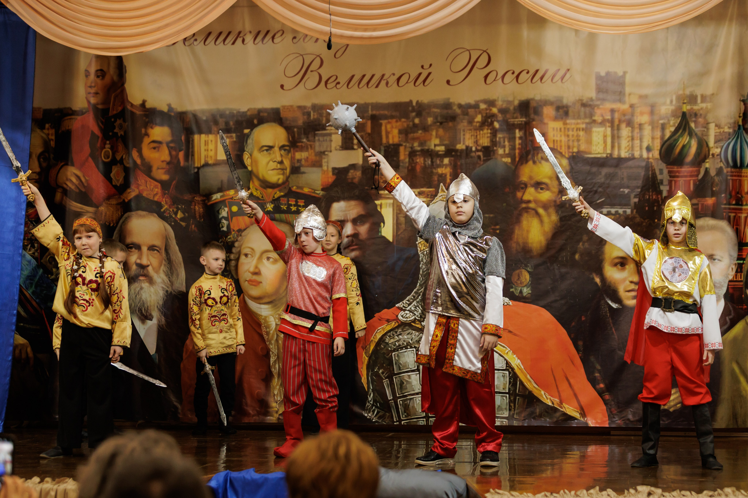 Жемчужинка гимназии 80 — 2025. Фотограф в Нижнем Новгороде, Дзержинске Олеся Хозяева