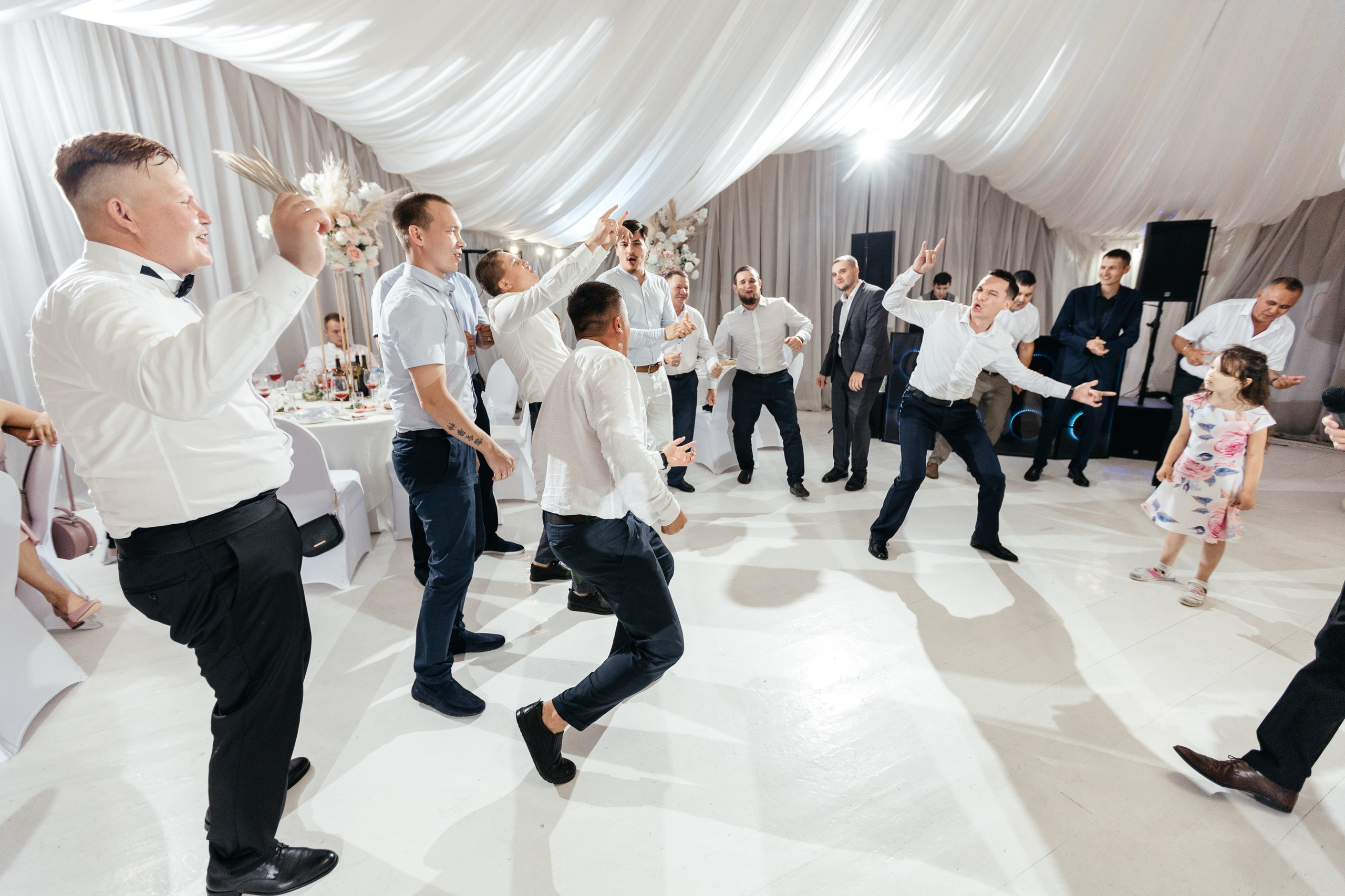 Свадебный фотограф Уфа — Руслан ГабдлисламовЖивые эмоции, красивые кадры, воспоминания на всю жизнь.Работаю по всей Республике Башкортоста. Свадебный фотограф Уфа Руслан Габдлисламов