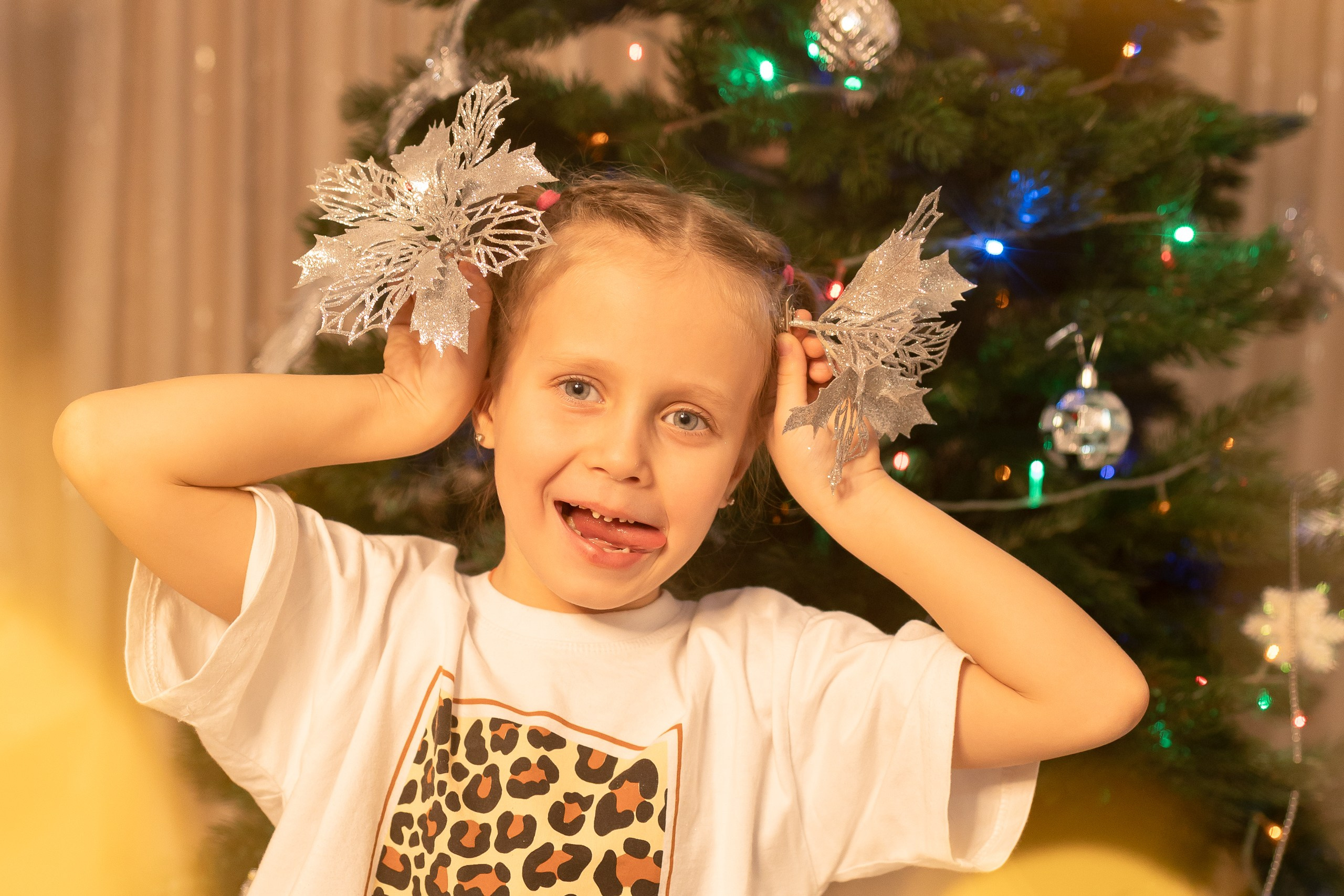 Семейная новогодняя фотосессия дома