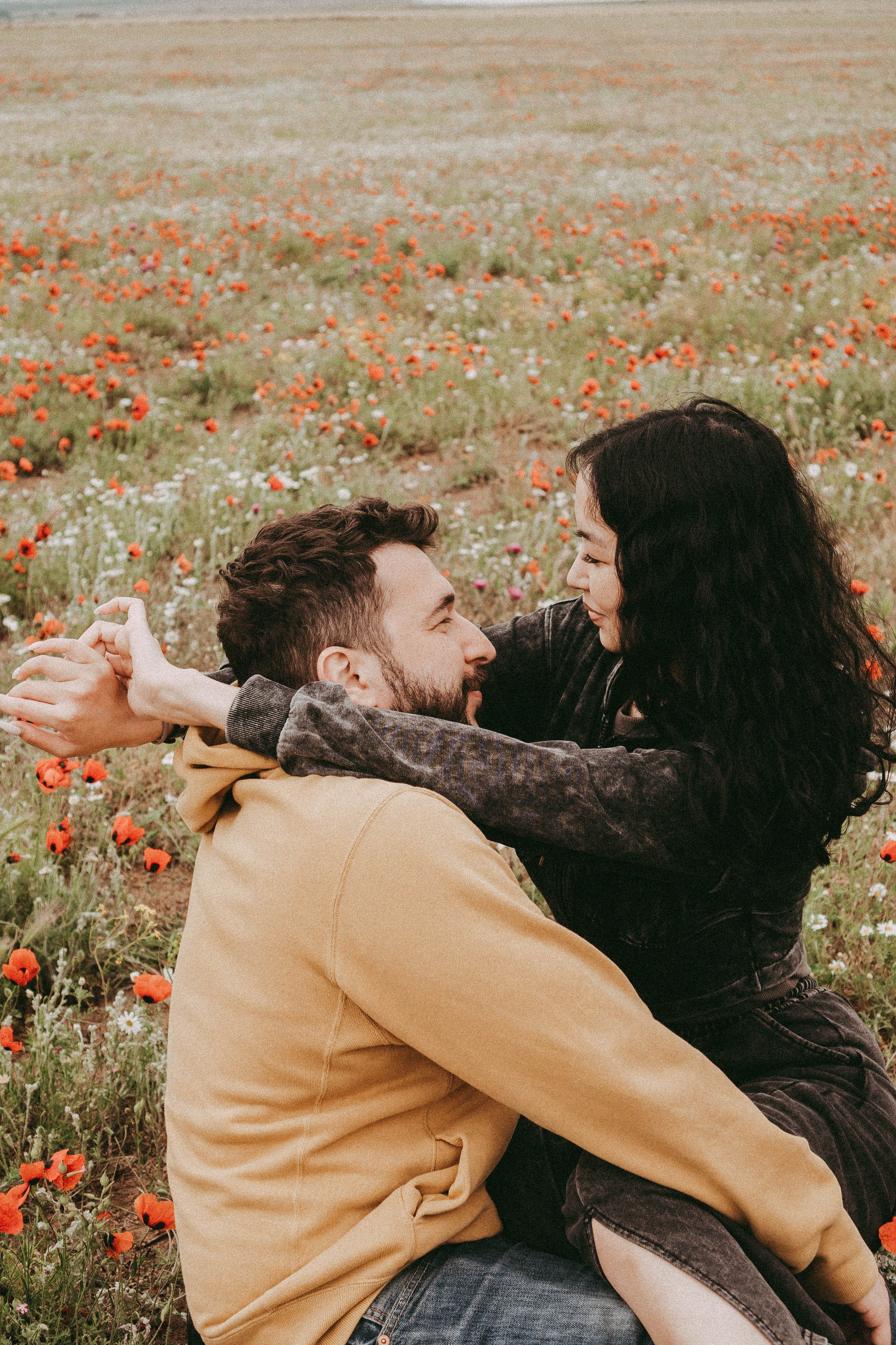 Любовь в маковом поле. Профессиональный фотограф, Санкт-Петербург — Виктория Богомолова