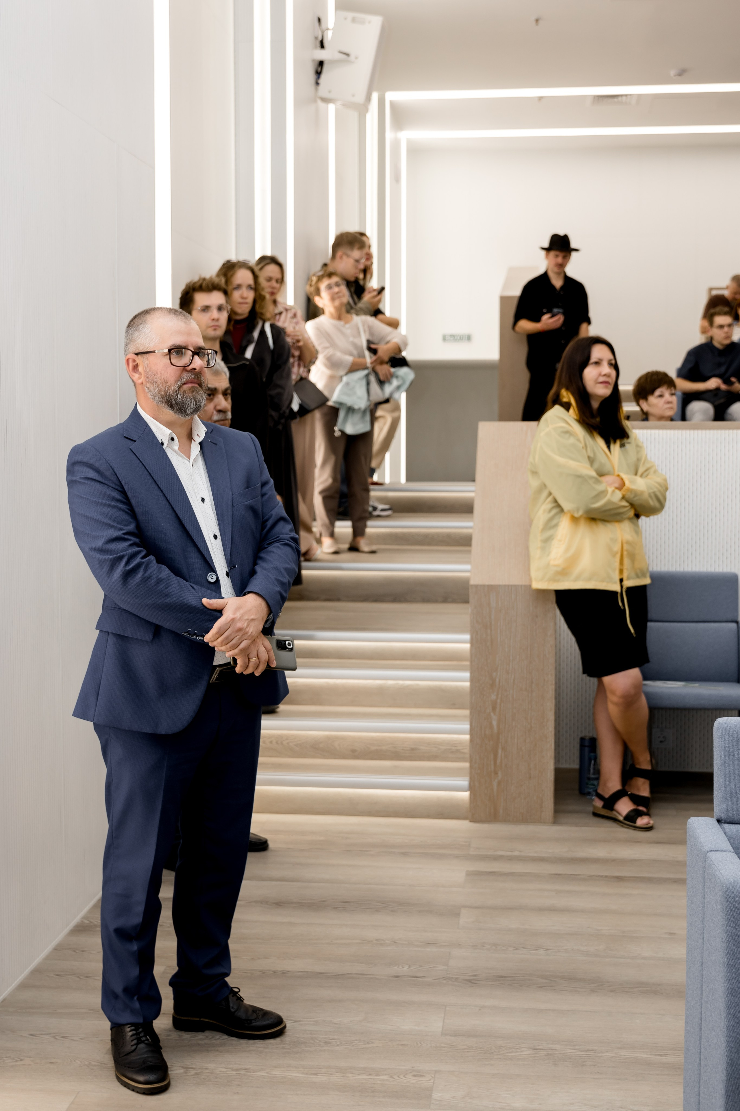 Презентация книги " В глубинах разума и веры. Гении науки о Боге». Свадебный/Портретный фотограф снимаю в Москве