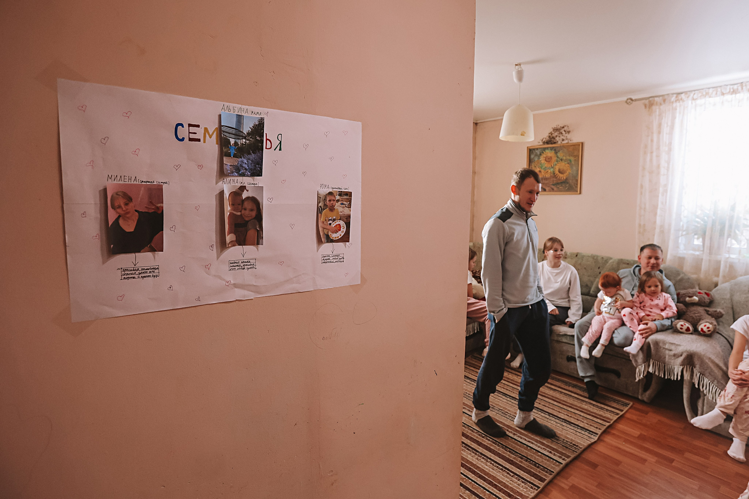 Большая семья репортаж. Семейный фотограф Тюмень, фотограф на роды Салмина Мария