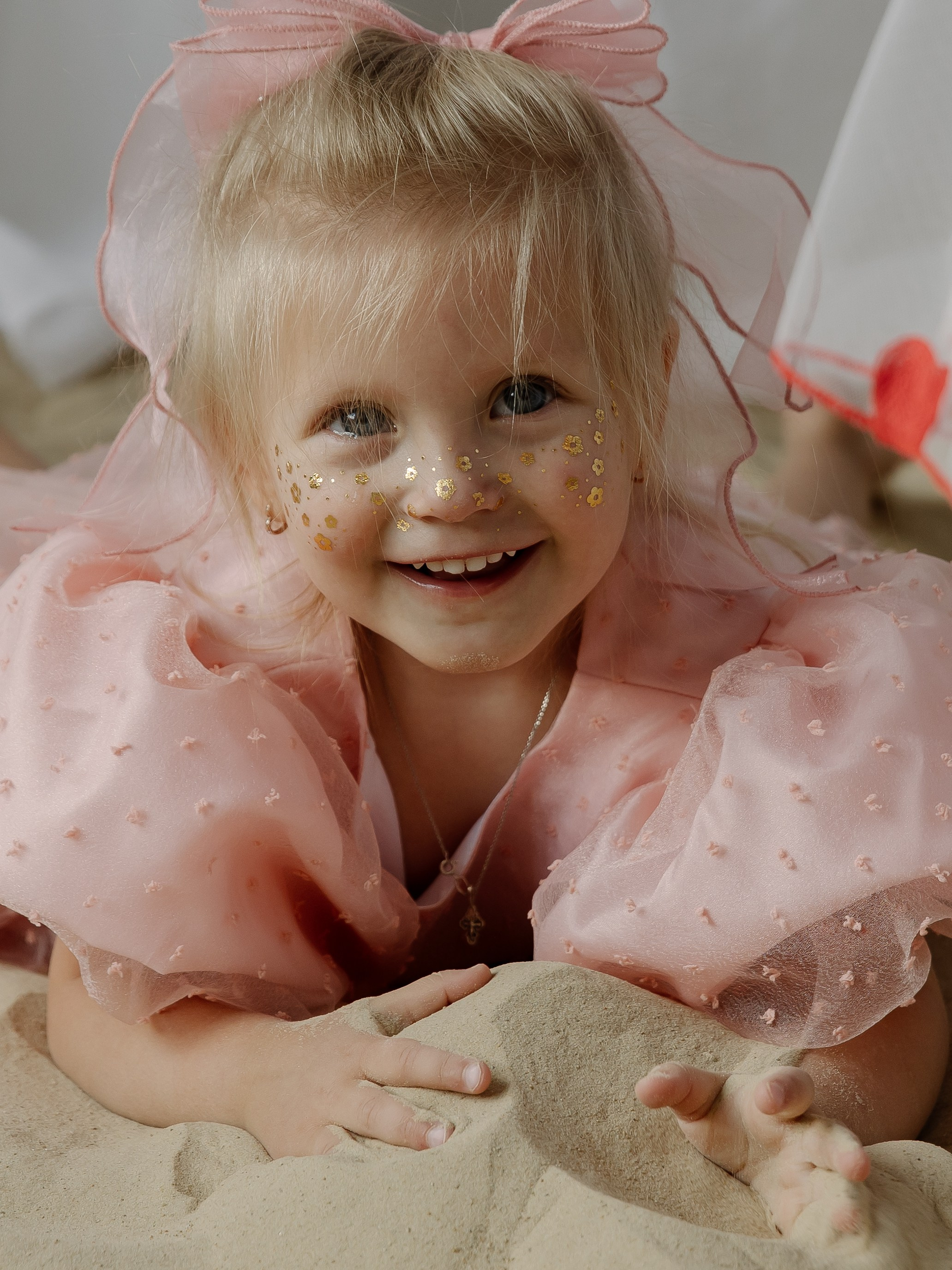 Семейная фотосессия в студии. СВАДЕБНЫЙ ФОТОГРАФ ЧЕЛЯБИНСК