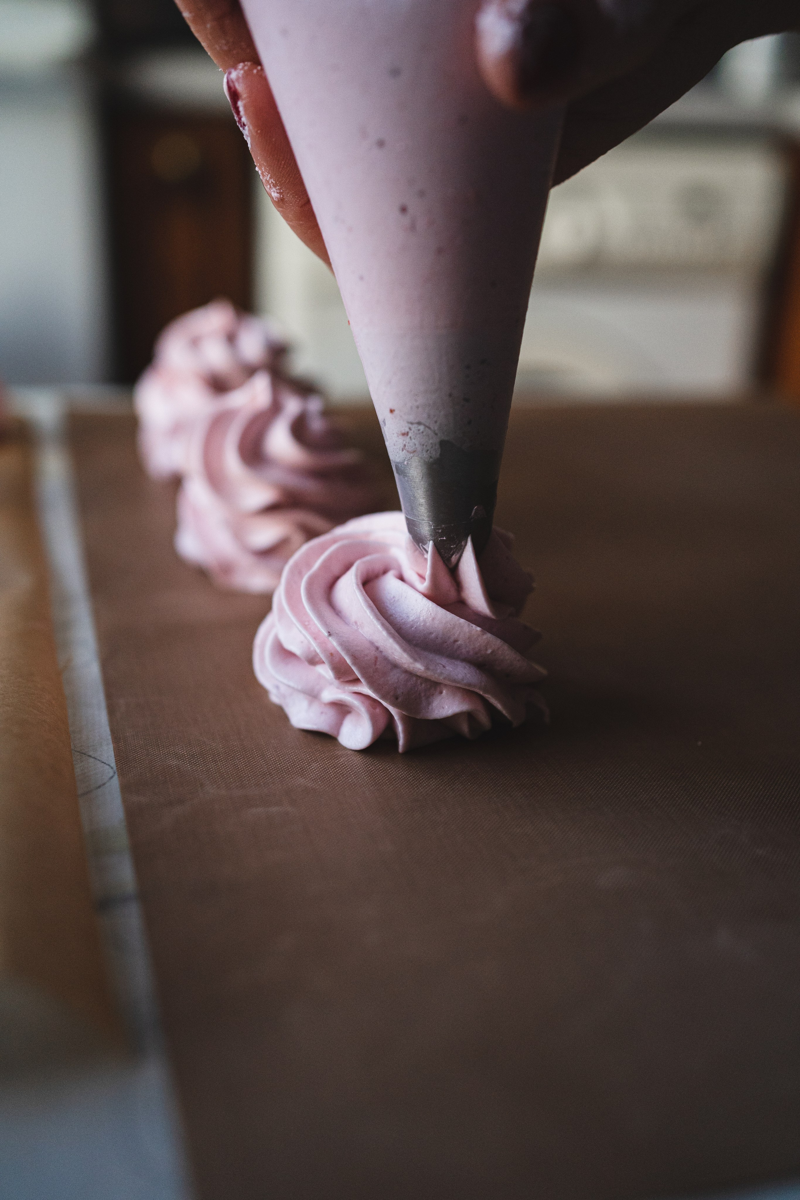 Контентная съёмка для кондитера для сайтов, социальных сетей, маркетплейса Ozon и Wildberries. Предметный фотограф Санкт-Петербург