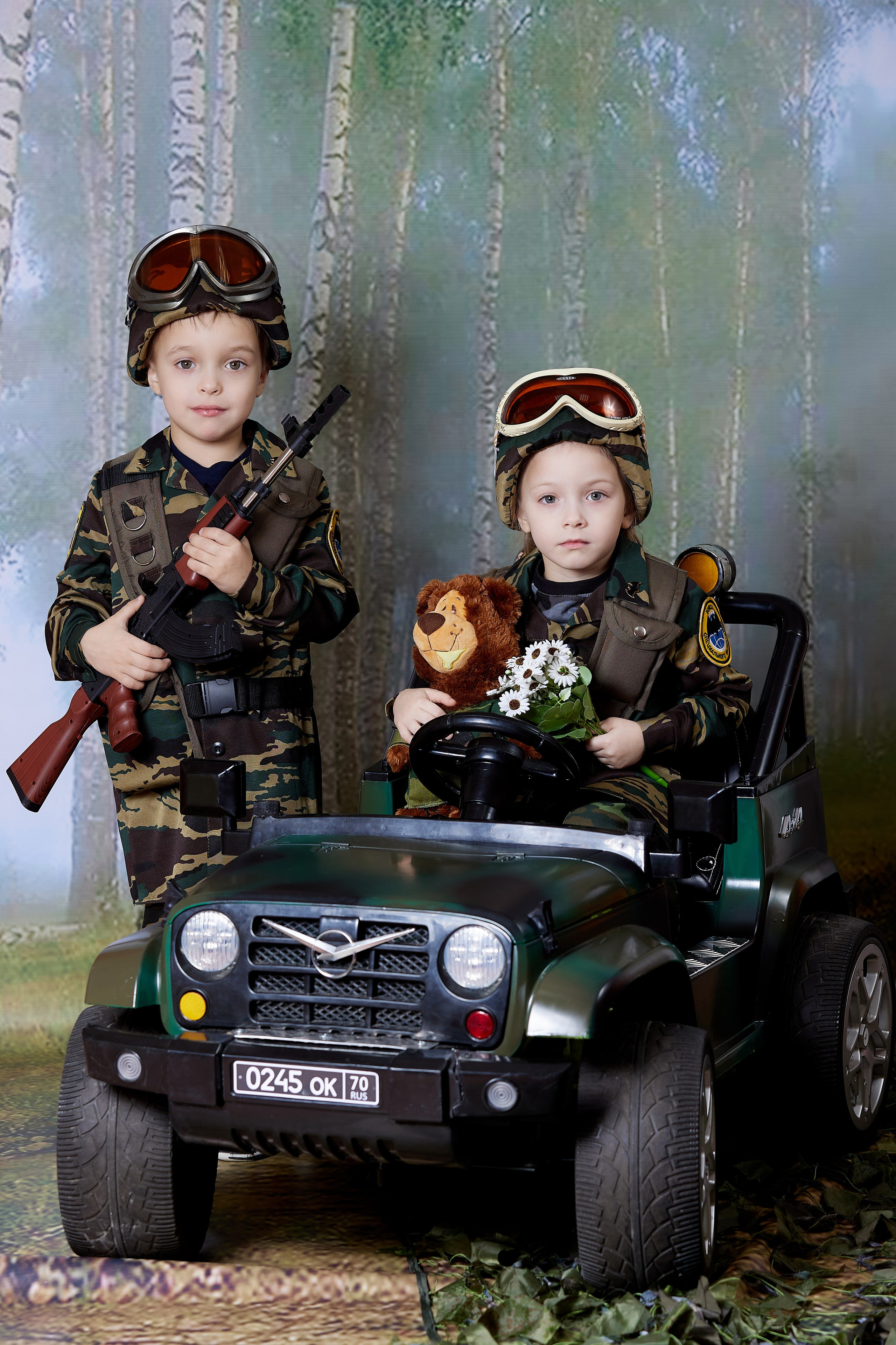Военный автомобиль. Детская выездная фотостудия