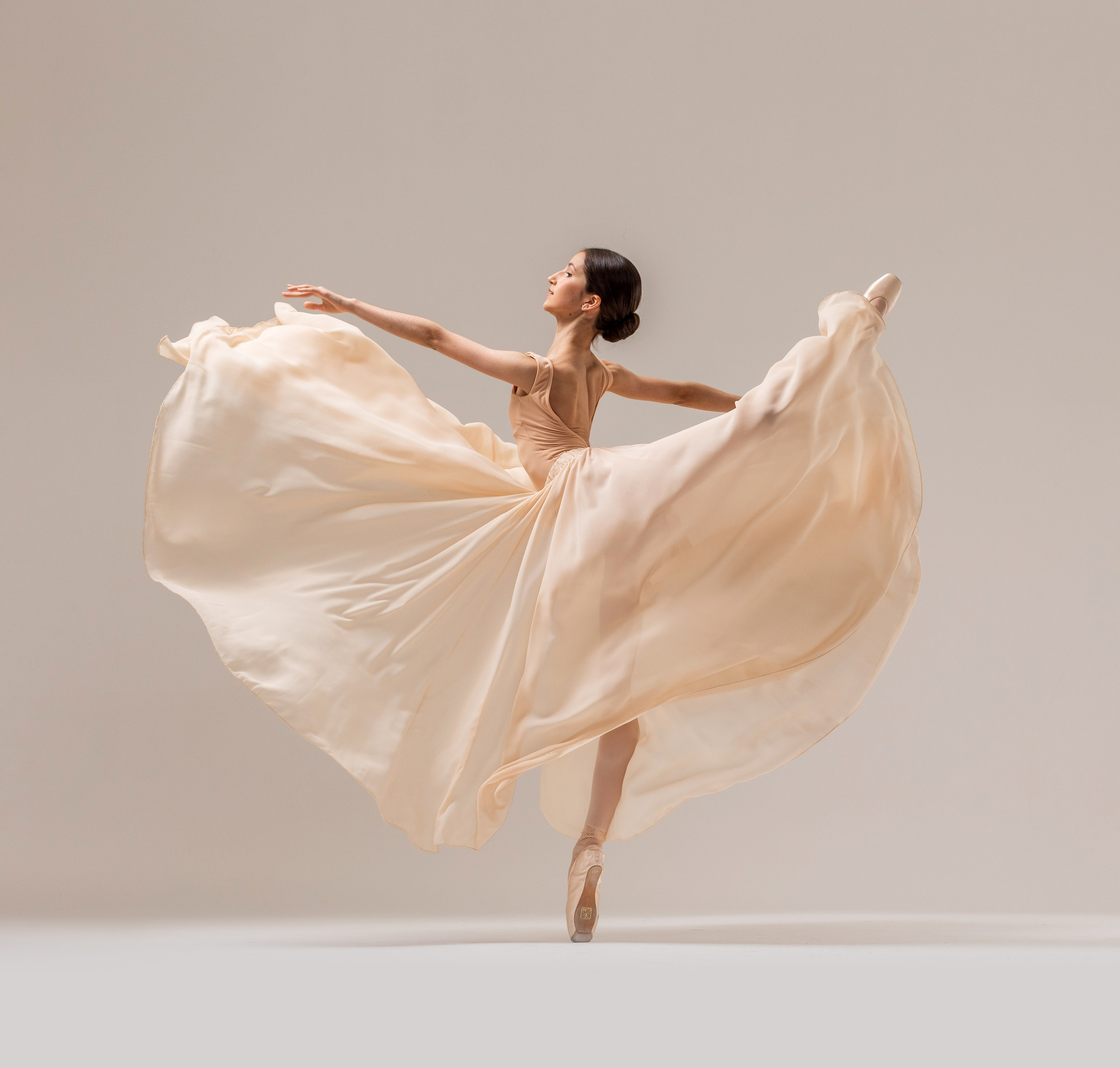 Балетная съёмка на белой циклораме и фонах. Балетный фотограф Алина Ханько — Душа Балета