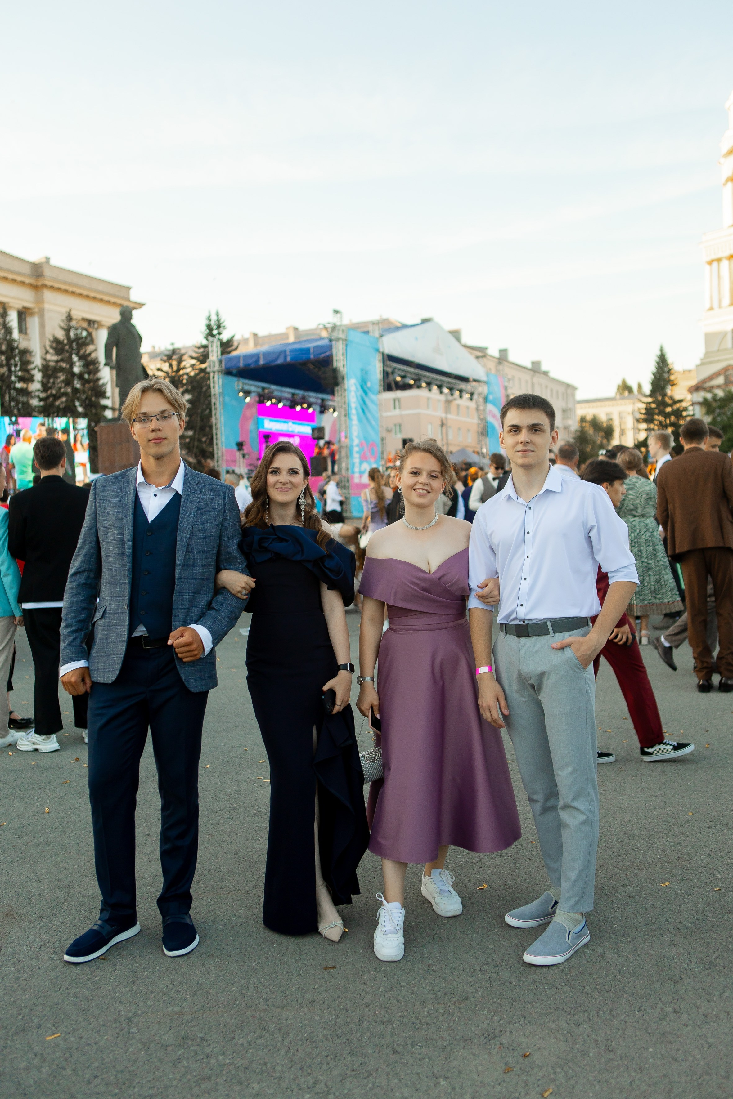 Выпускной Гимназия 12 2024 г. Свадебный и портретный Фотограф в Липецке Дмитрий Котюков