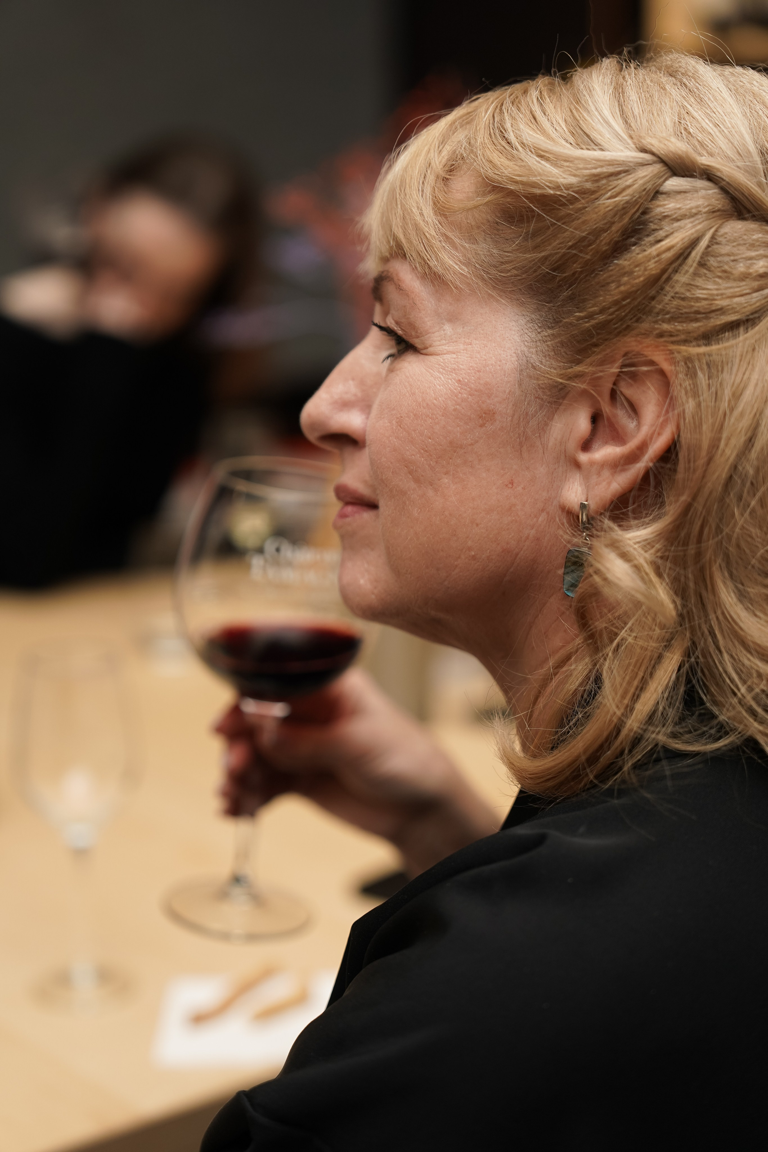 Винный вечер с Неонилой в Chateau Tamagne. Фотограф с психологическим образованием