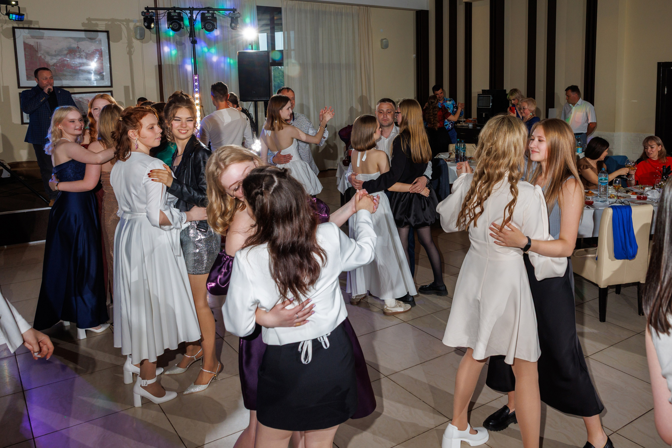 Выпускной 2025 Шк 10. Коммерческий фотограф Андрей Тремасов