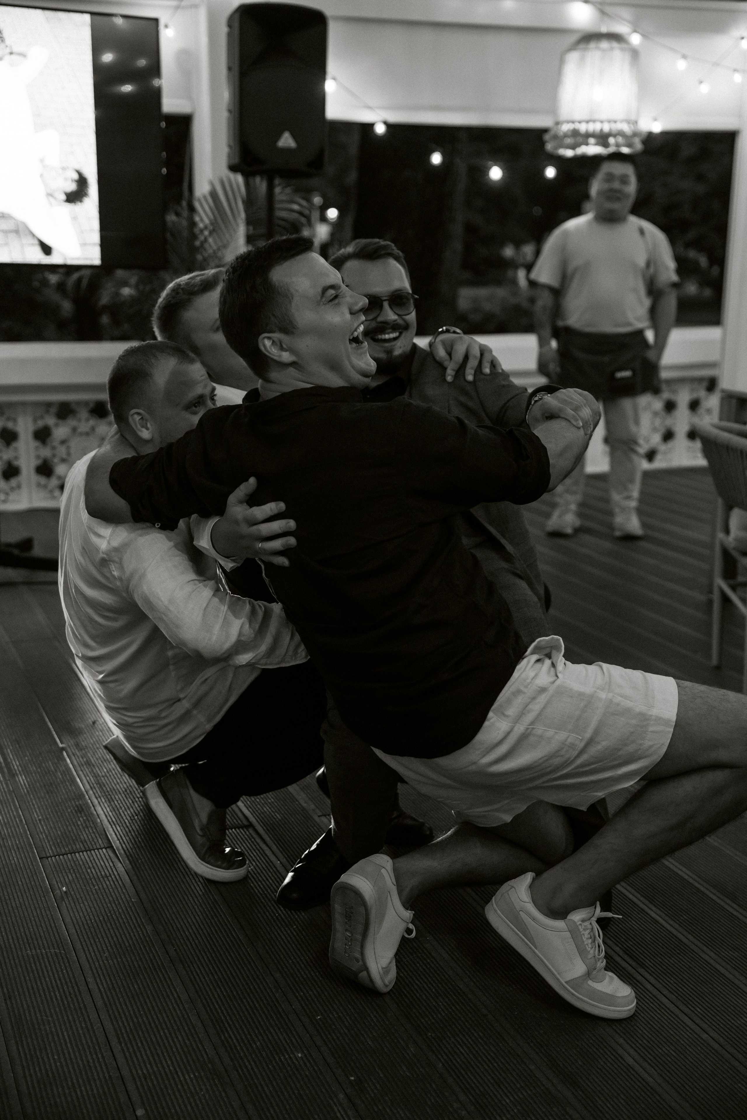 КРИЧАТ ОБ ОДНОМ — ЭТО ЛЮБОВЬ. Фотограф Наталия Бирюкова