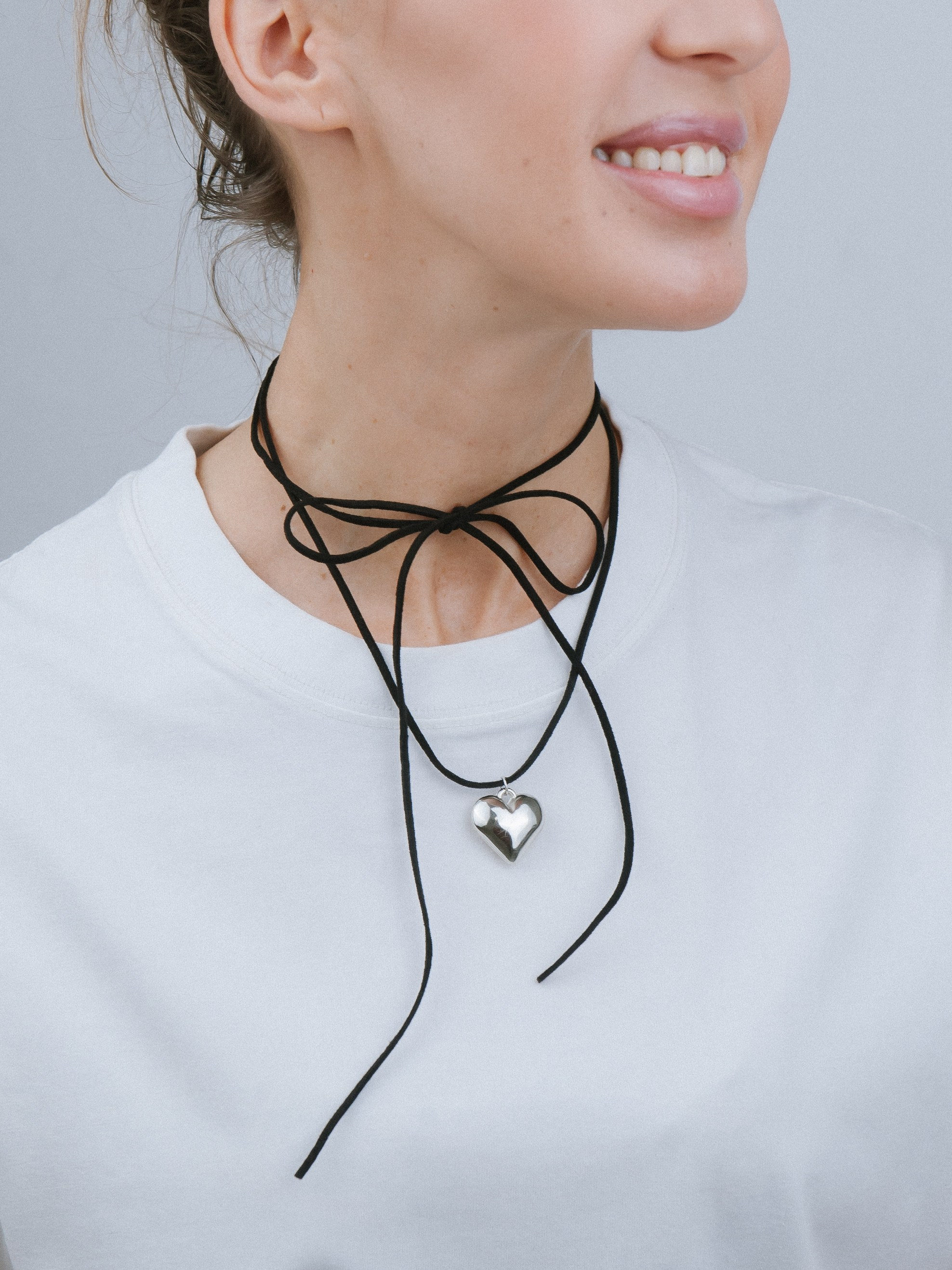 Бижутерия на модели. Ozon/wb