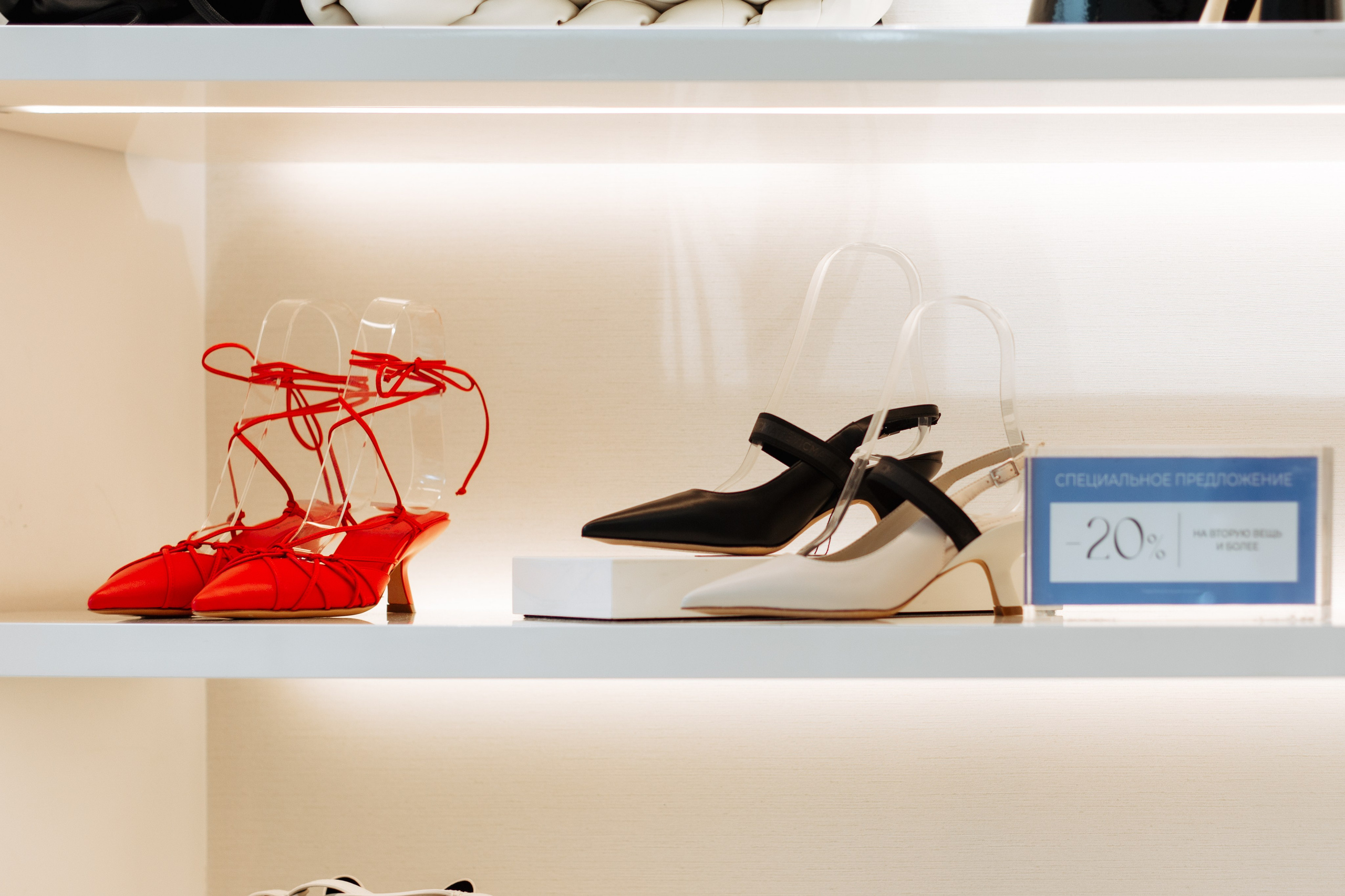 Интерьерная съемка NO ONE (ТРЦ Планета). Фотограф Красноярск Архипова Алина