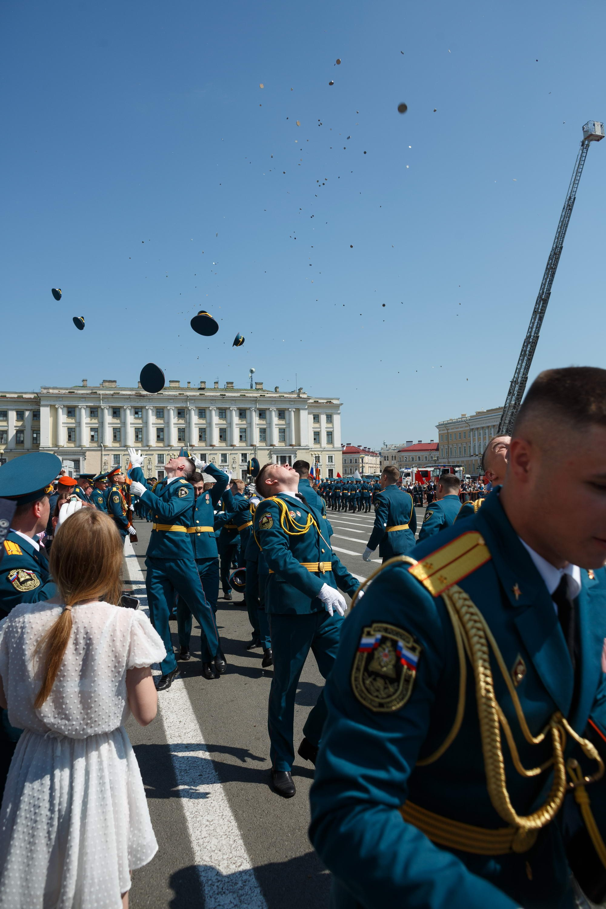 Выпуск офицеров СПб УГПС МЧС России. Свадебный фотограф Игорь Брундасов 8PHOTO на свадьбу венчание загс СПб