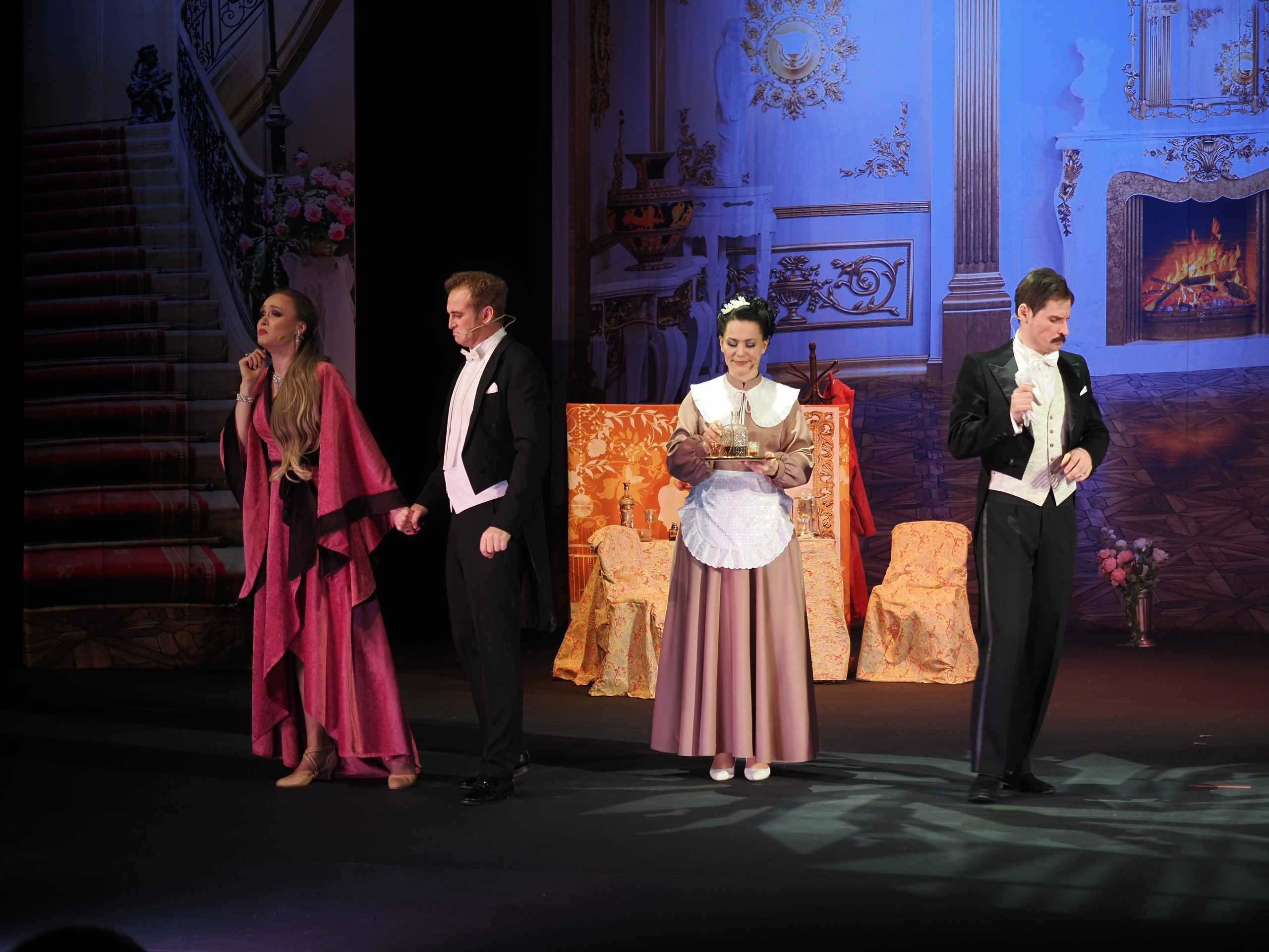 «БУФФ-ПАРАДИЗ» Летучая мышь (в Нск). Портретный и спортивный фотограф в Новосибирске и Твери Кононов Алексей