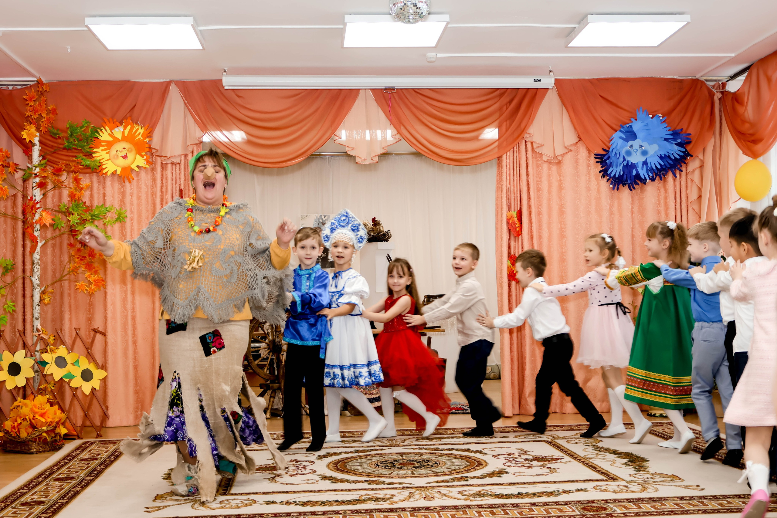 Осенний утренник гр. «Малинка». Виктория Шишкова свадебный фотограф Москва и МО (Балашиха, Щелково)