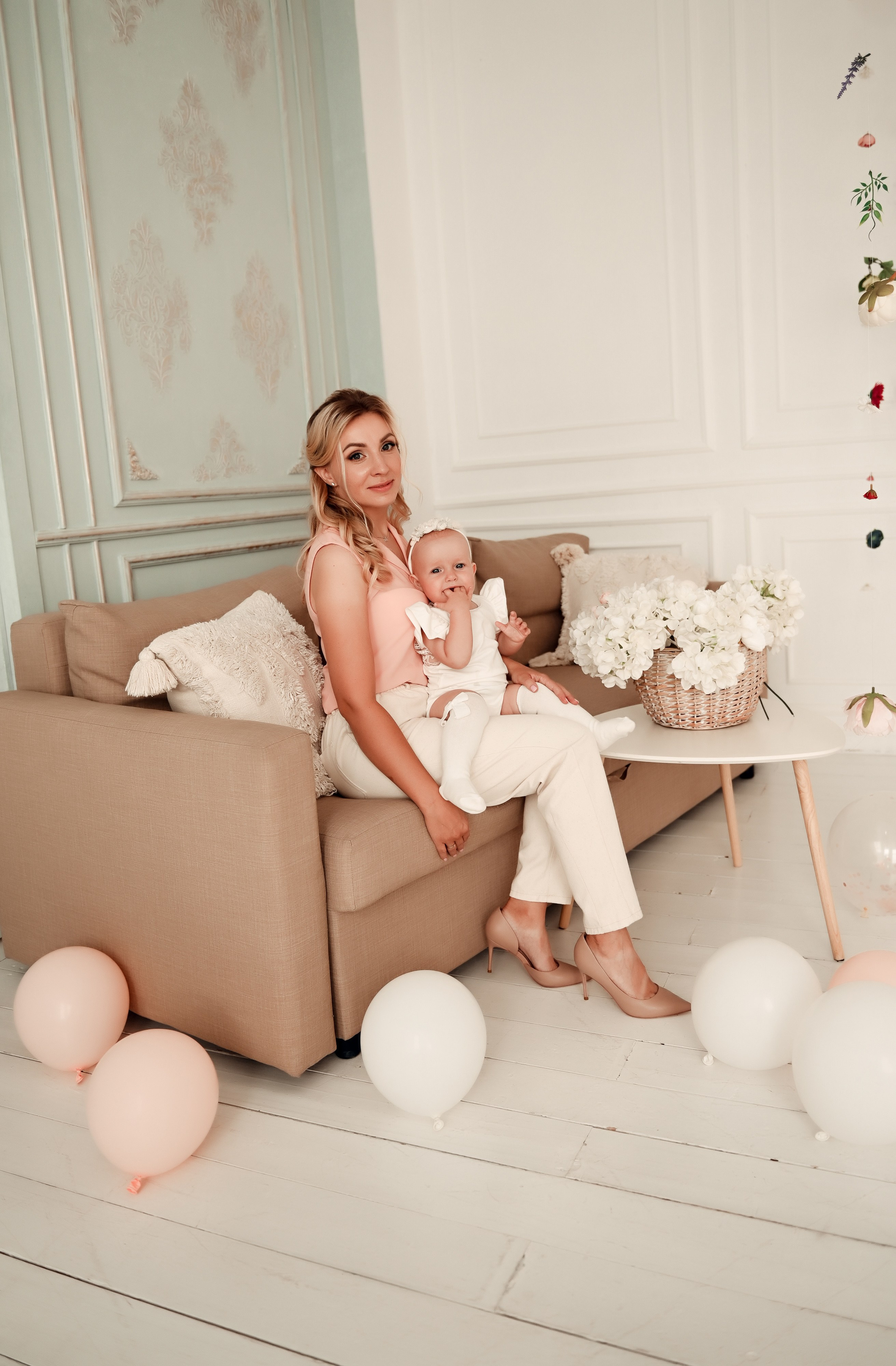 Студийные семейные, детские, индивидуальные фотосессии. Свадебный, семейный, детский, контент фотограф в Омске Максим Ильин