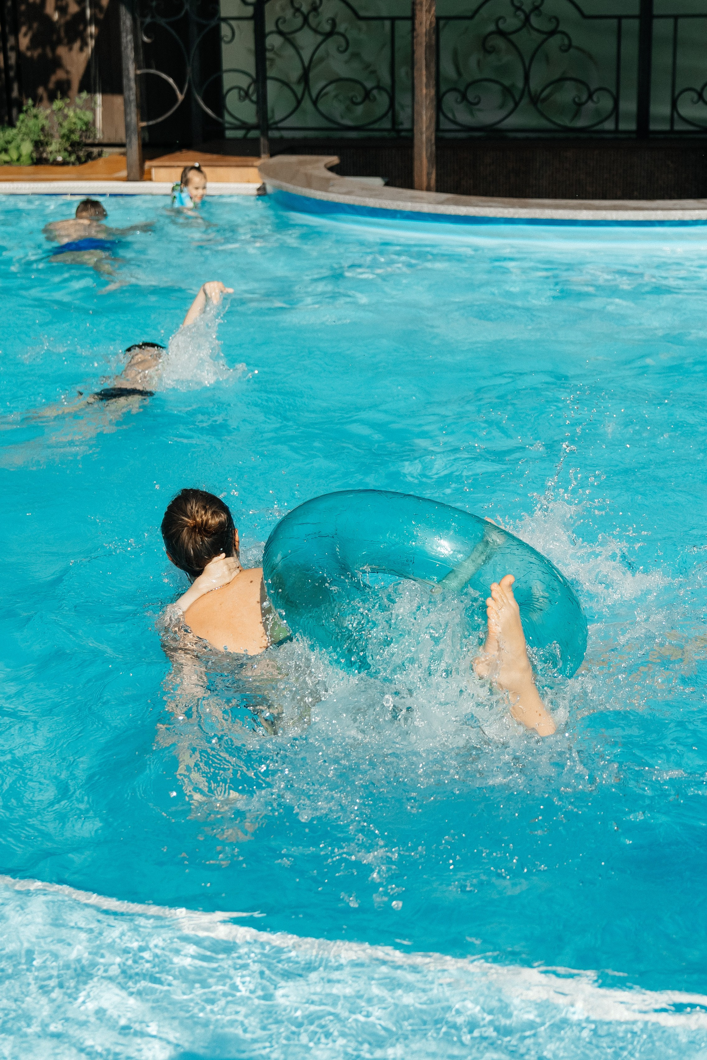 Детский день рождения в бассейне. Свадебный и семейный фотограф в Краснодар, Россия