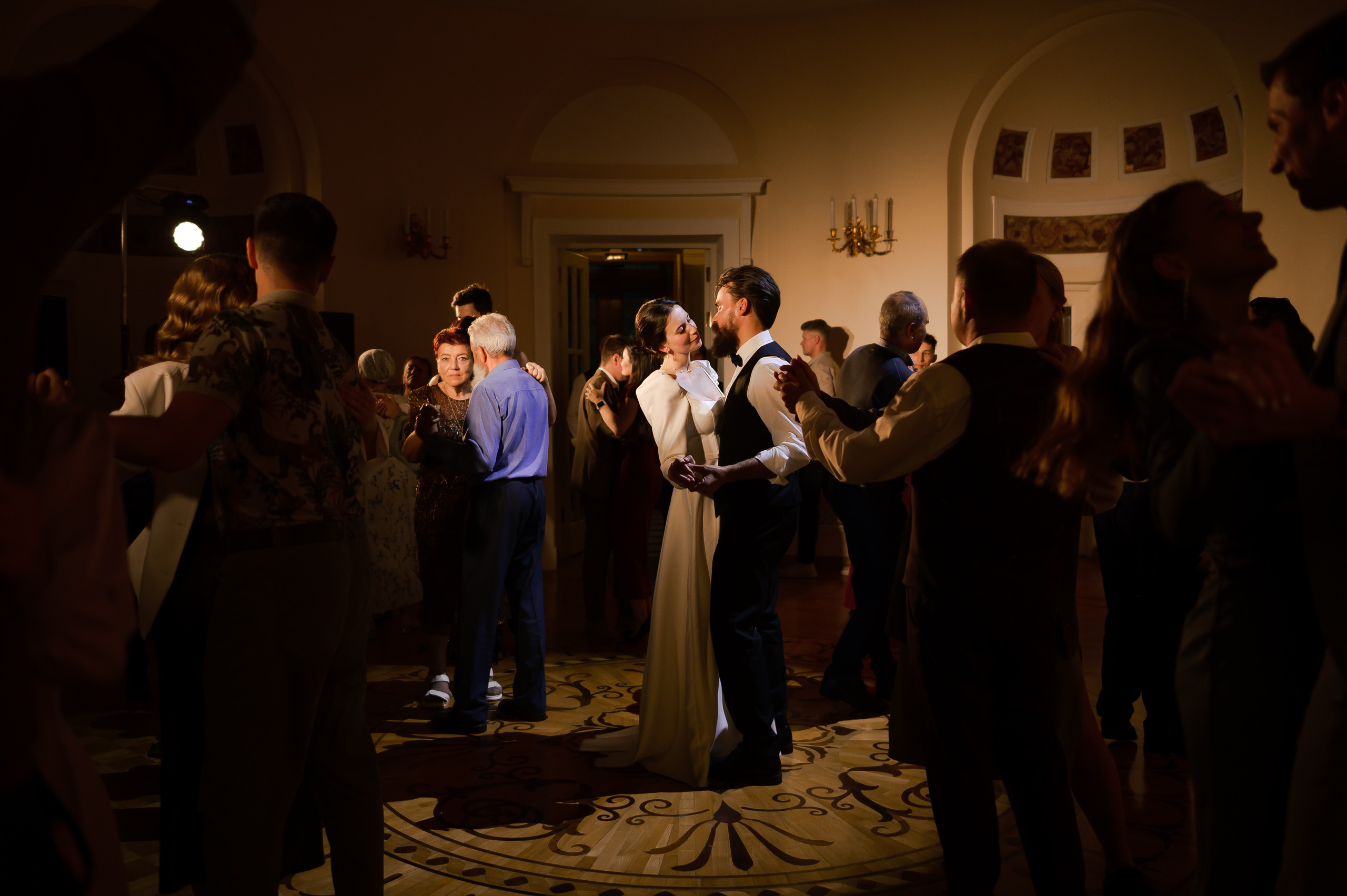 Свадебная фотосъемка в Санкт-Петербурге и Москве. Семейный и свадебный фотограф в Санкт-Петербурге Серафима Смирнова