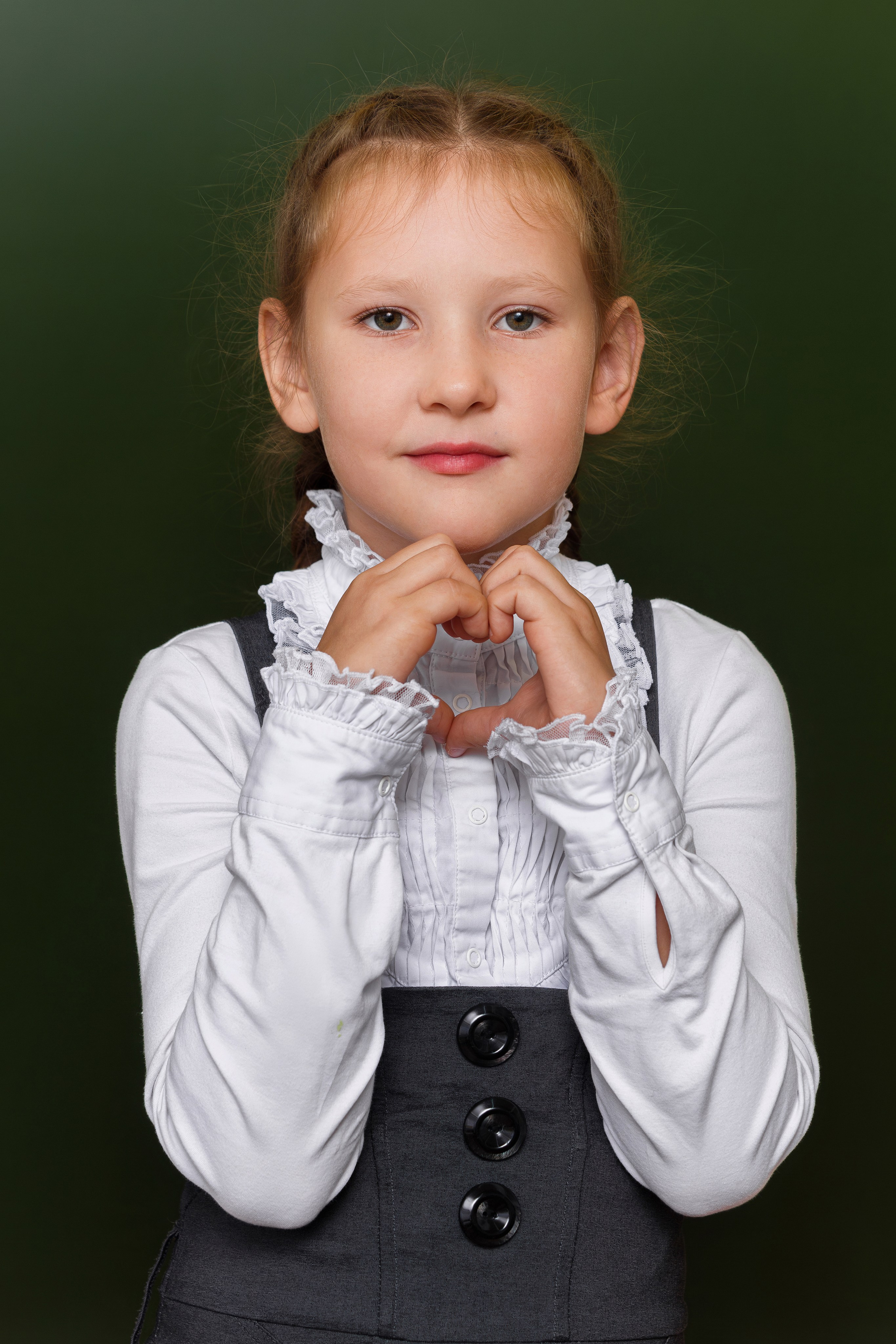 СЪЕМКА ПОРТРЕТОВ ПЕРВОКЛАССНИКОВ В КЛАССЕ. ТВОЙ АЛЬБОМ / ТВОИ ПРАВИЛА