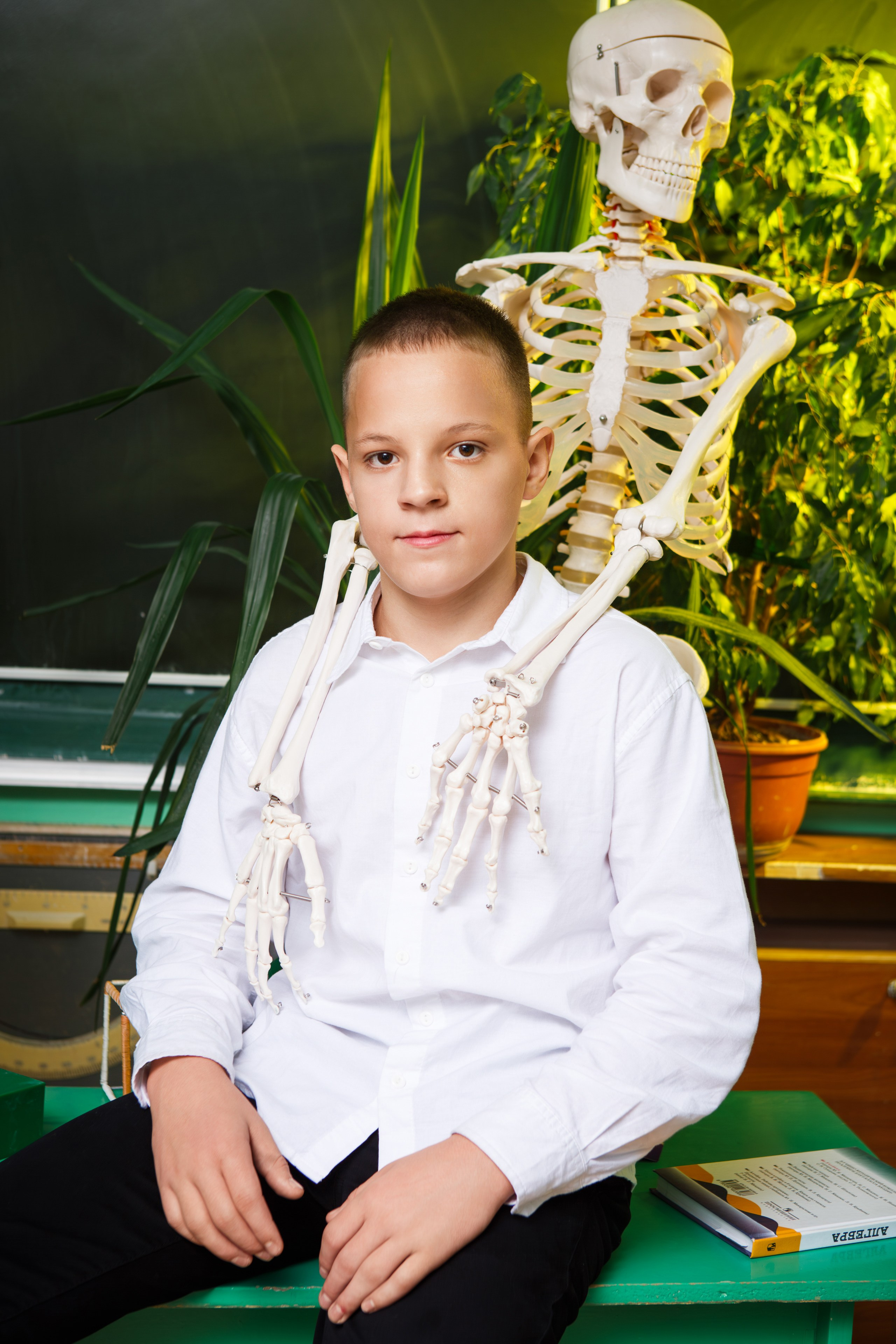 ПОРТРЕТНАЯ ФОТОСЕССИЯ В КЛАССЕ ДЛЯ 9 КЛАССОВ. ТВОЙ АЛЬБОМ / ТВОИ ПРАВИЛА