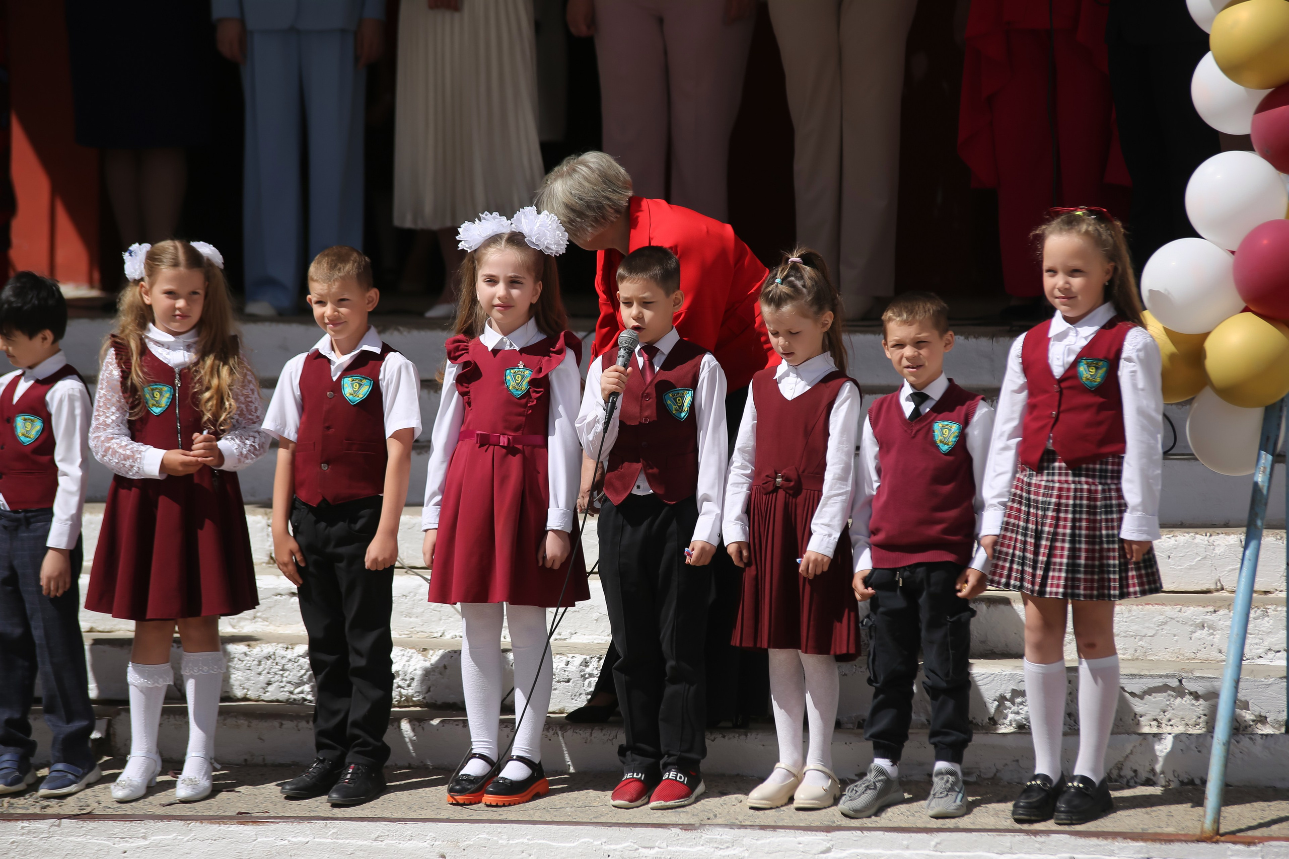ЛИНЕЙКА «ПОСЛЕДНИЙ ЗВОНОК» 9 ШКОЛА 2024 г МЦЕНСК. ТВОЙ АЛЬБОМ / ТВОИ ПРАВИЛА