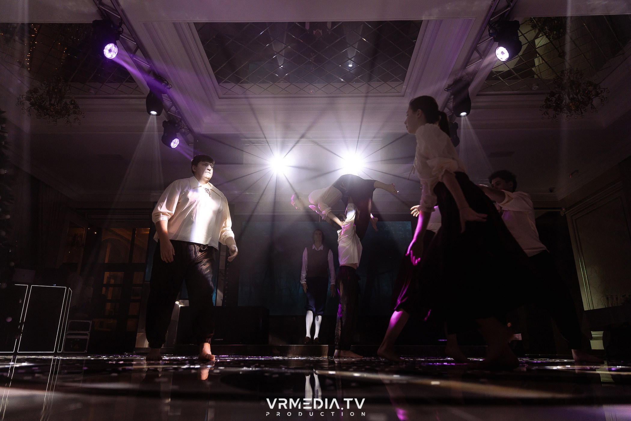 Новогодний вечер в ресторане «Лазурный Берег»