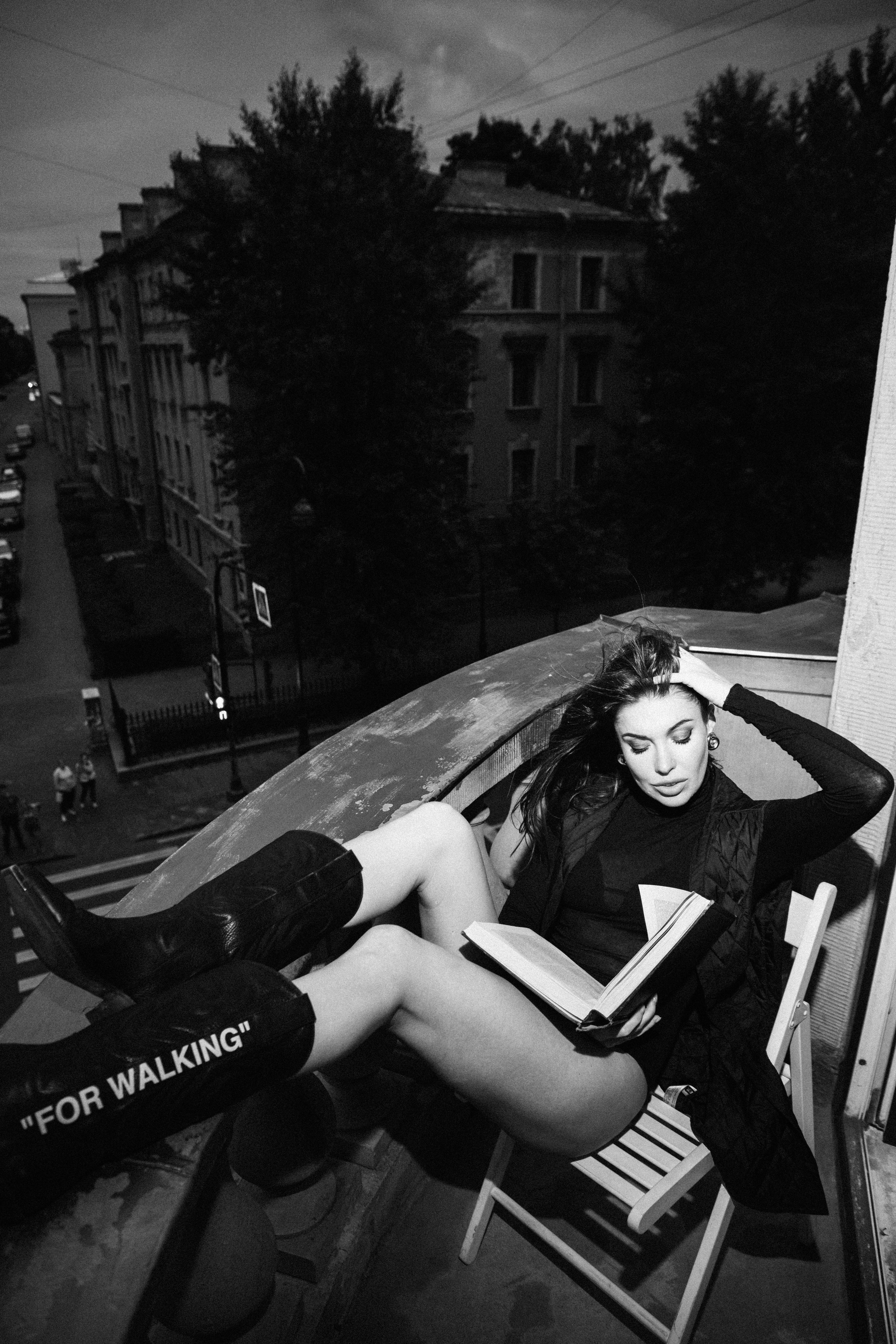 Вероника (съемка на балконе). Фотограф в Москве и Санкт-Петербурге Дарина