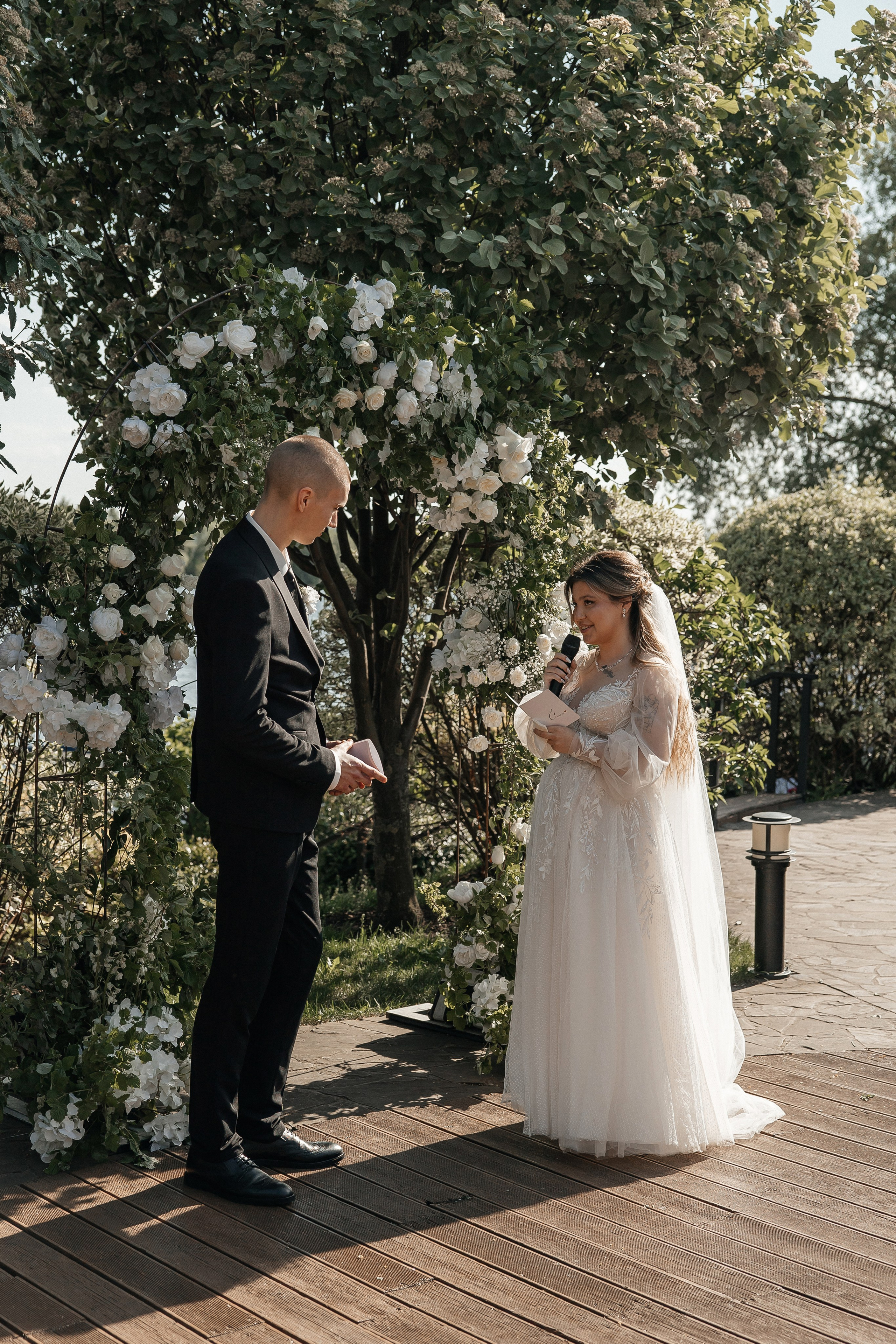 Выездная церемония в Капитан Клуб Жуковский. Свадебный фотограф в Москве Дарья Олендарёва