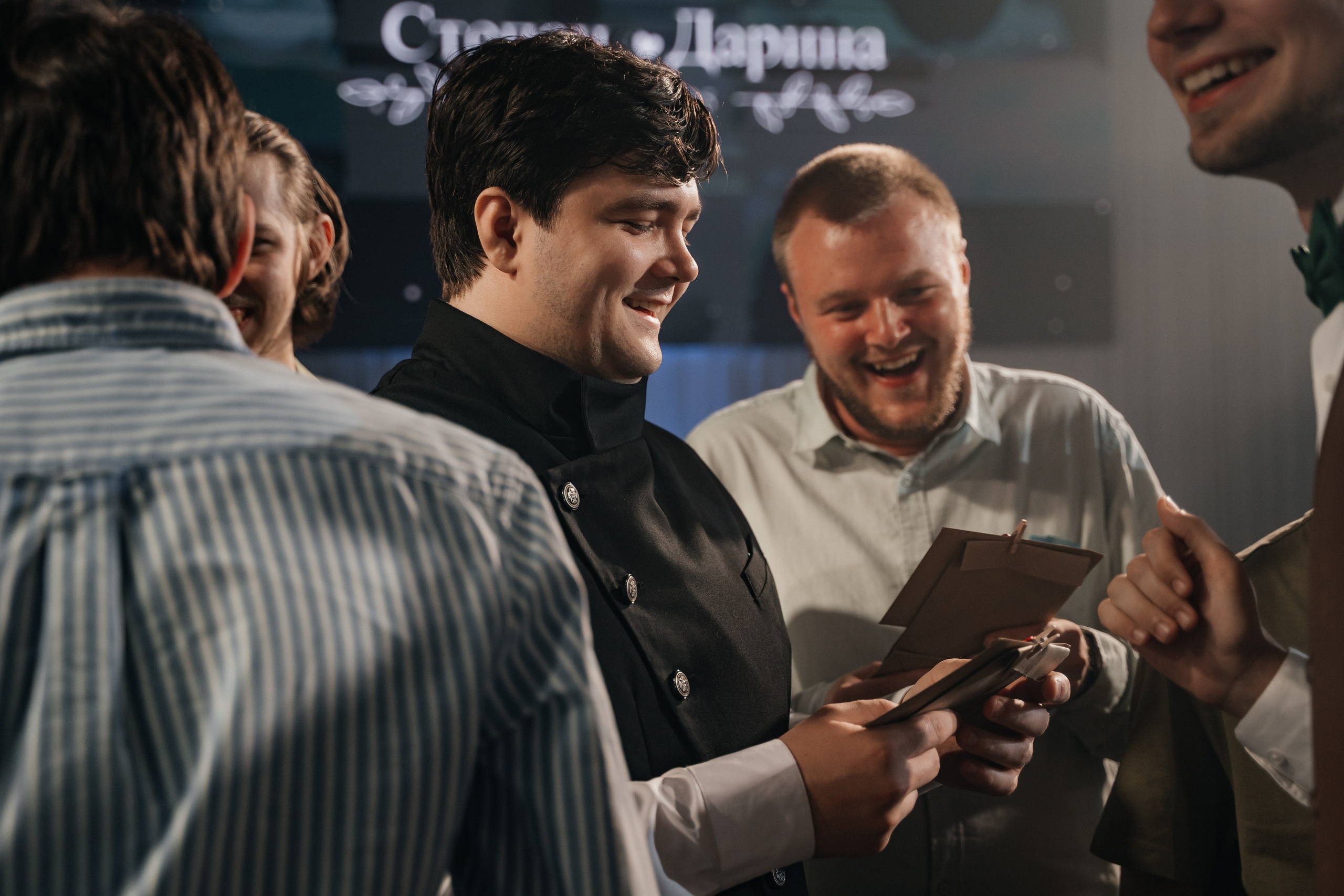 Wedding «Laugh and cry». Свадебные фотограф и видеограф Наталья и Анатолий Новиковы СПб