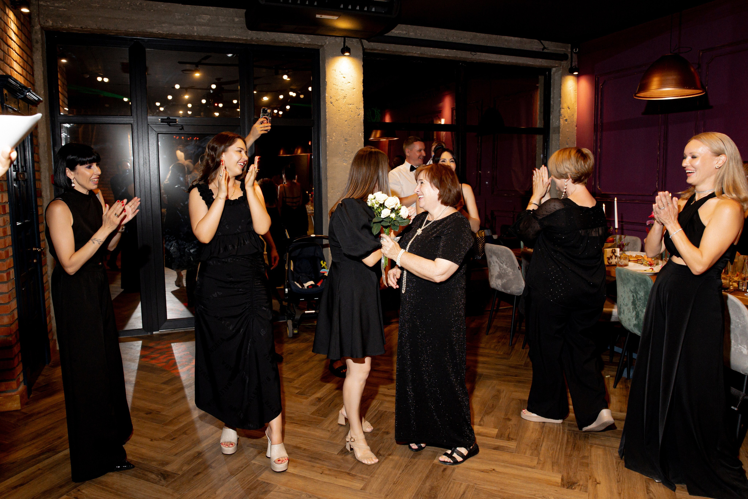 Профессиональная фото- видеосъемка на годовщину свадьбы в Краснодаре. Свадебный фотограф и видеограф Краснодар, Ростов, Сочи, Новороссийск