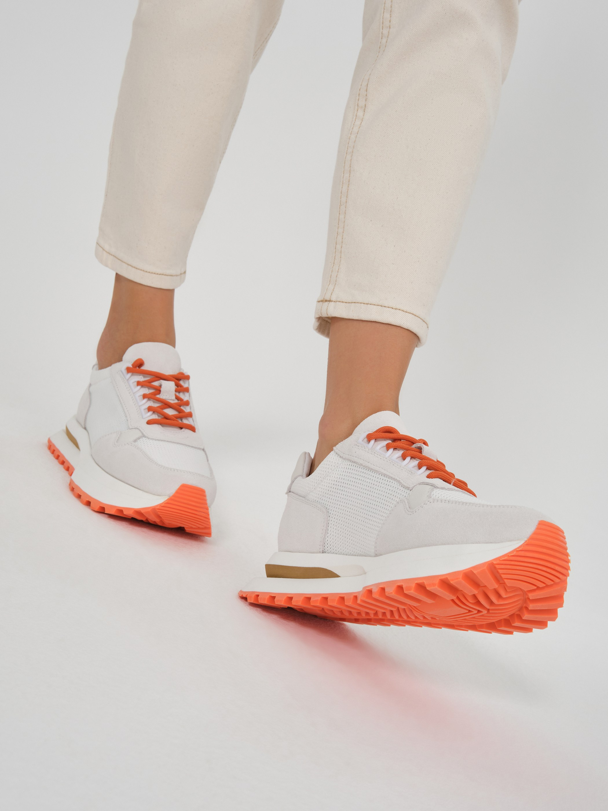 Каталог предметной и fashion-съёмки на белом фоне — Артур Карташев. Фотограф Карташев Артур