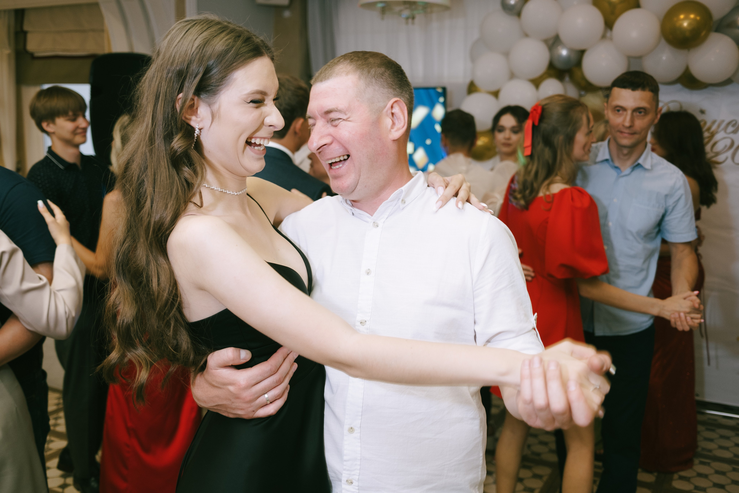 Выпускной школа 33. Свадебный и репортажной фотограф Денис Ожигин в Краснодаре и Краснодарском крае