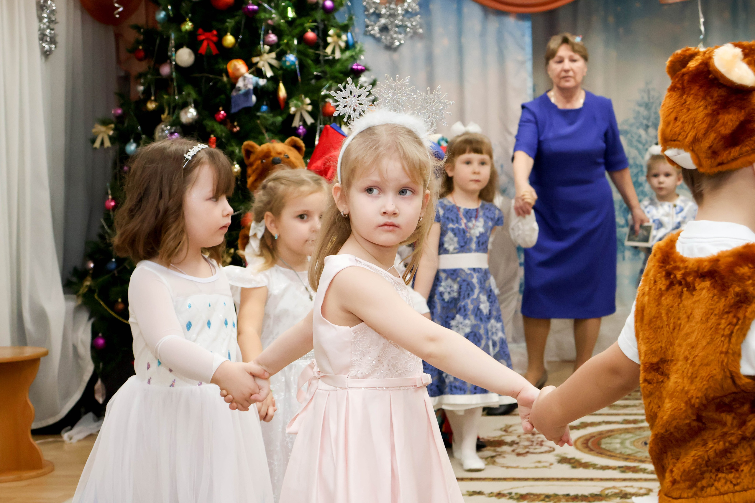 Новогодний утренник гр. «Радуга». Виктория Шишкова свадебный фотограф Москва и МО (Балашиха, Щелково)