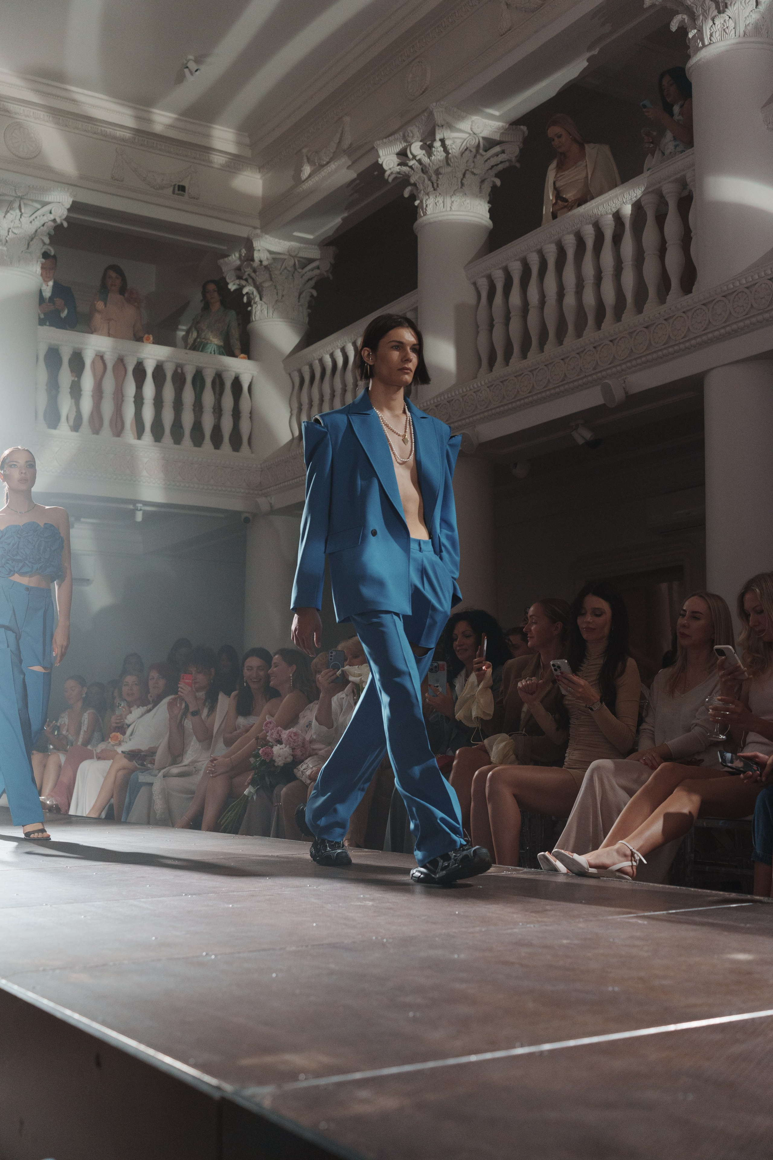 Репортаж |Модный показ Flower Inspiration |. Репортажный фотограф в Калининграде Екатерина Суханова