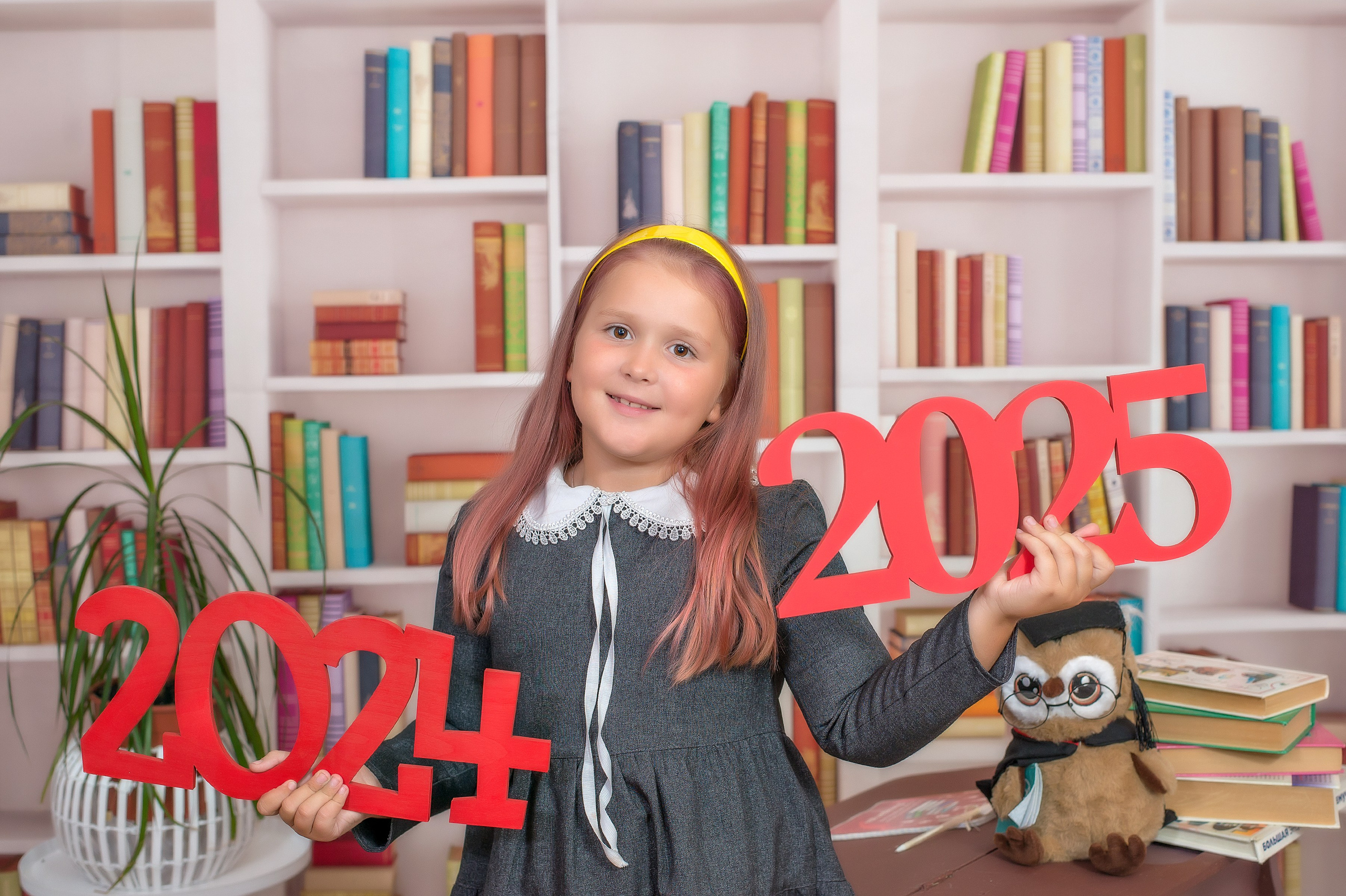 «Здравствуй школа». Выпускные альбомы в Тутаеве.Захарова Лариса