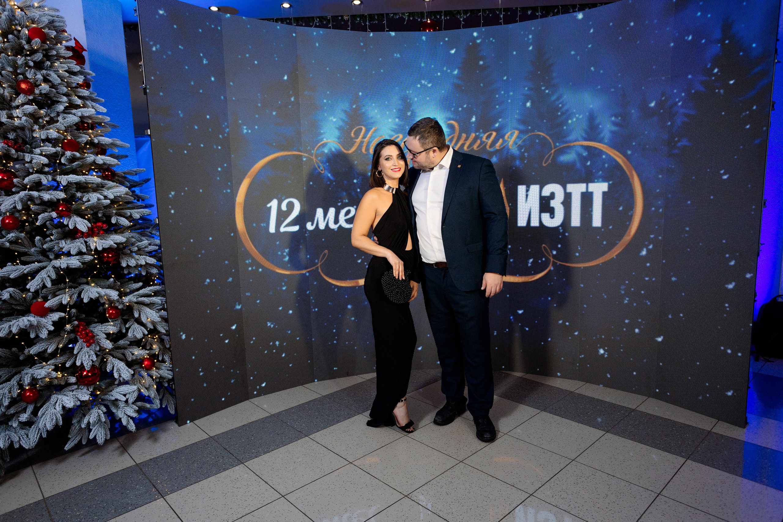 РЕПОРТАЖ: НОВЫЙ ГОД В ДК МЕТАЛЛУРГ. Профессиональный фотограф в Ижевске Леша Петров