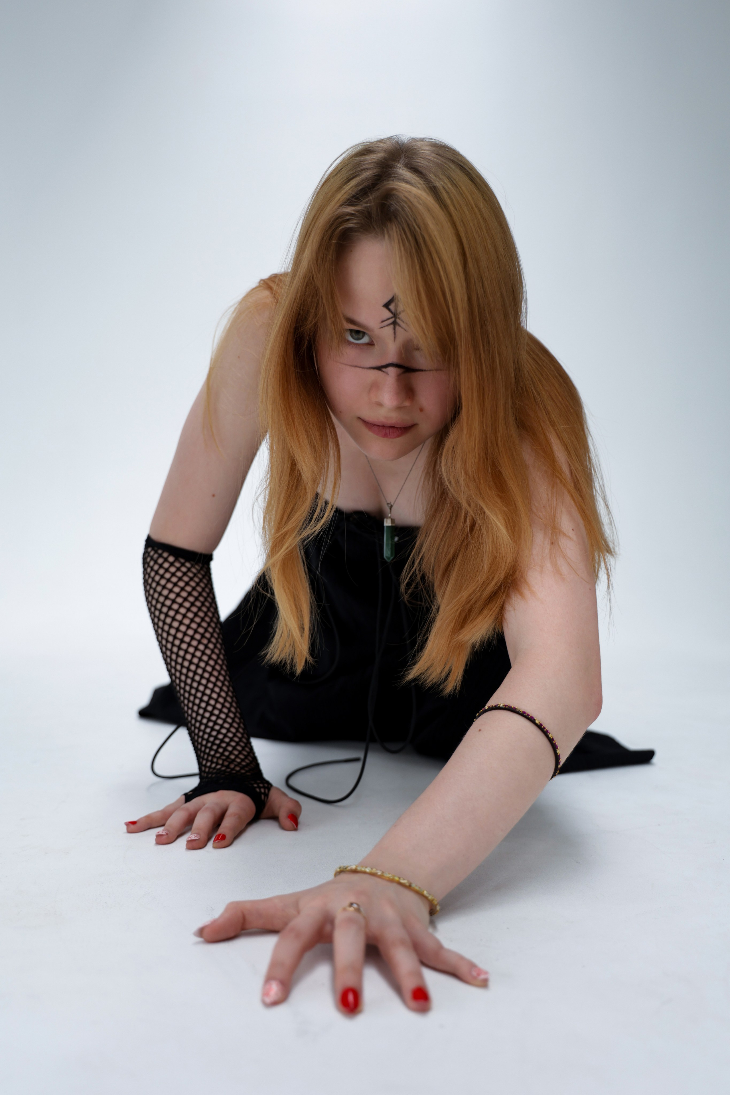 Wires. Portrait photographer based in Toronto — Blinova Mariia