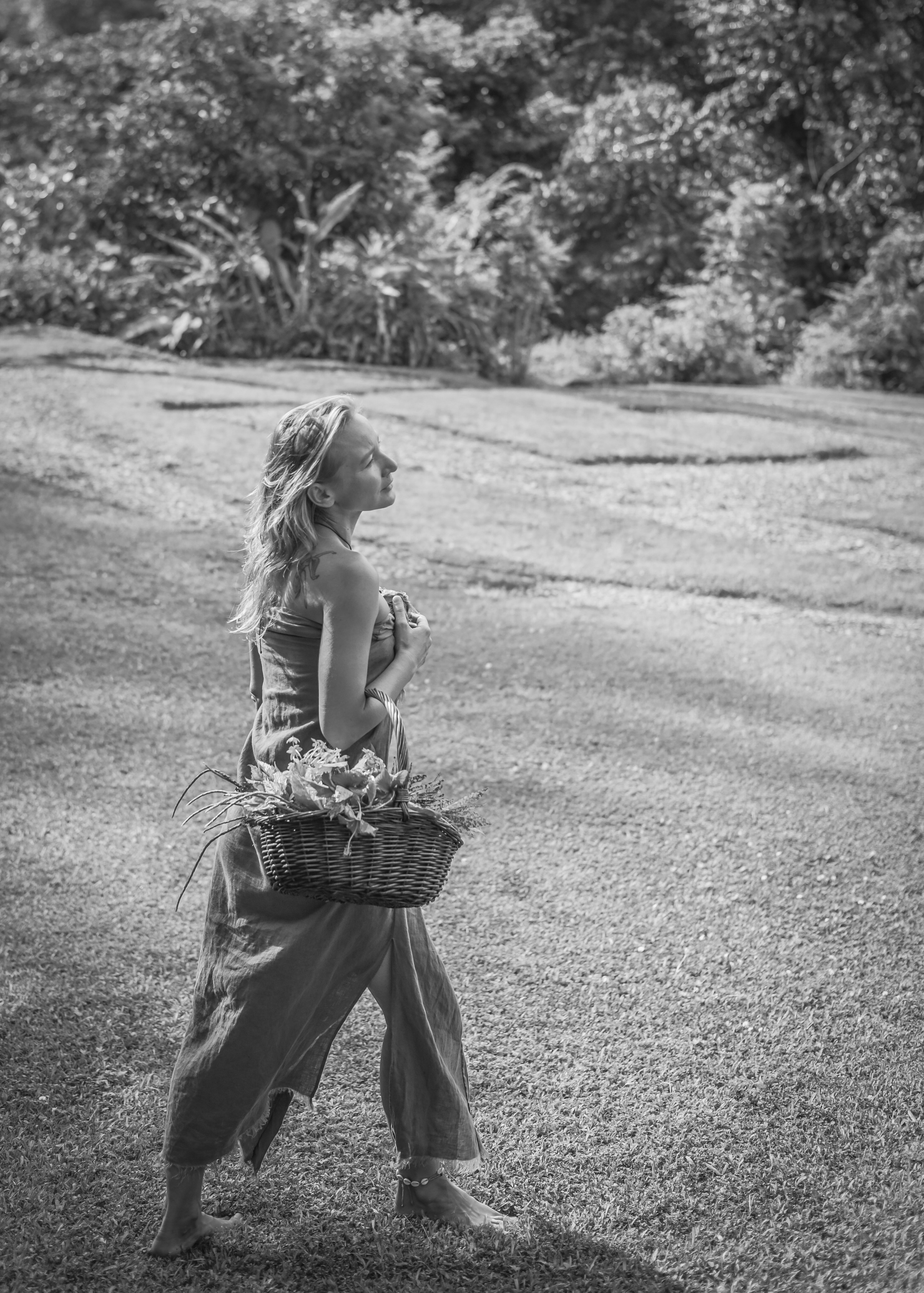 Authenticity of women and nature. Family, portrait, content photo in Costa Rica Evgeniya Besprozvannykh