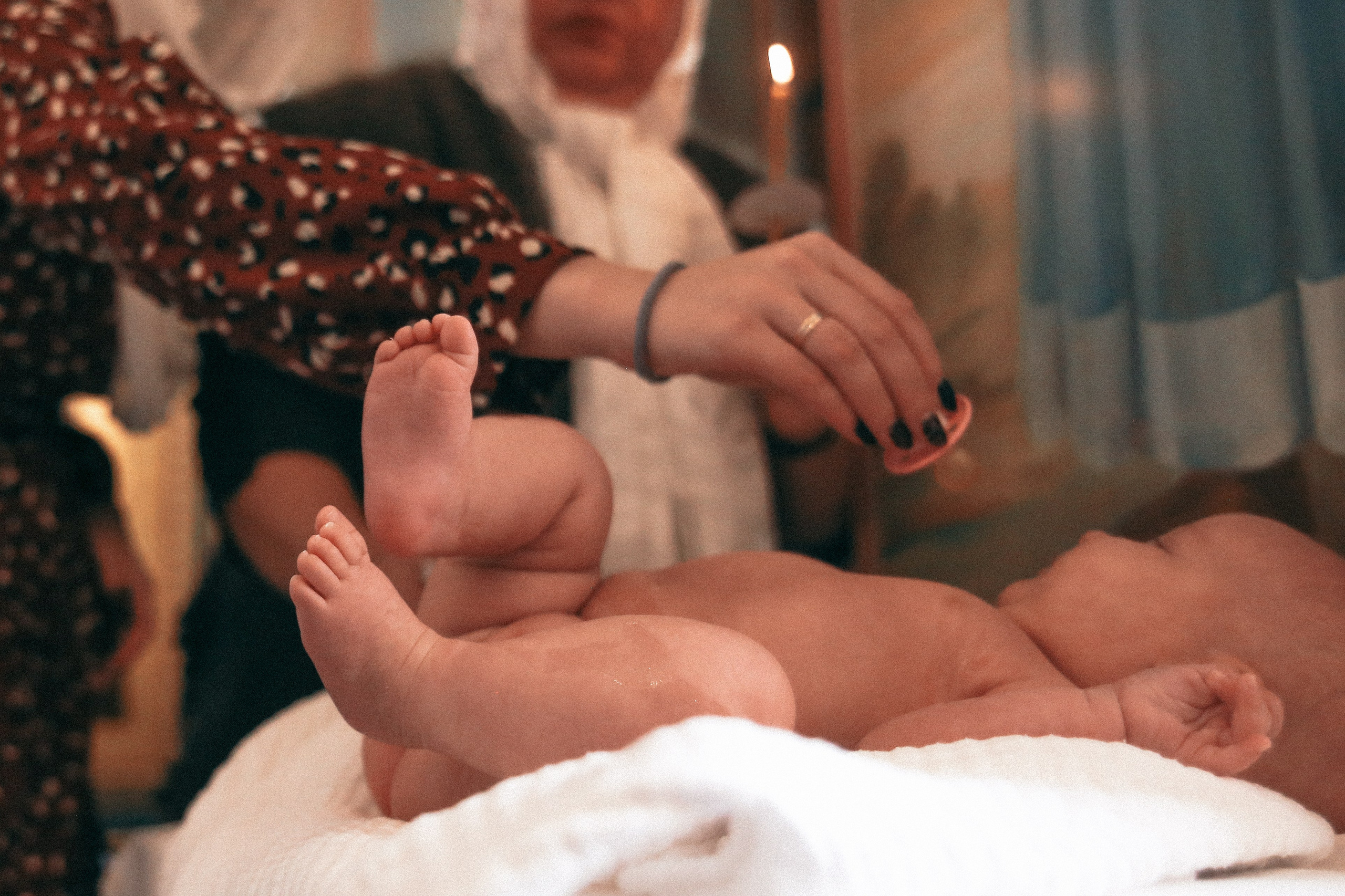 Крещение Софии. Храм Корсунской Иконы Божией Матери. Антонина Морозова, профессиональный семейный фотограф видеограф