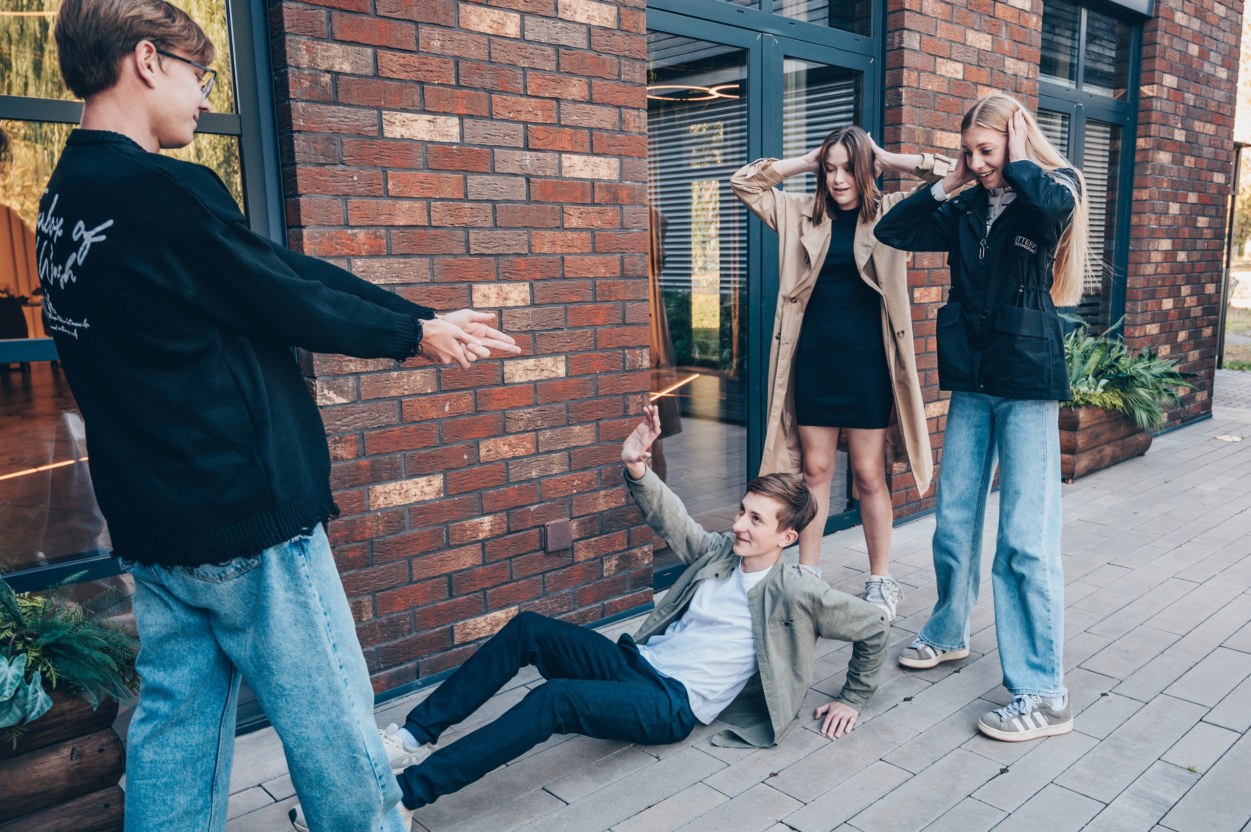 В парке. Выпускные альбомы и Школьный фотограф в Алексеевке, Бирюче, Красном