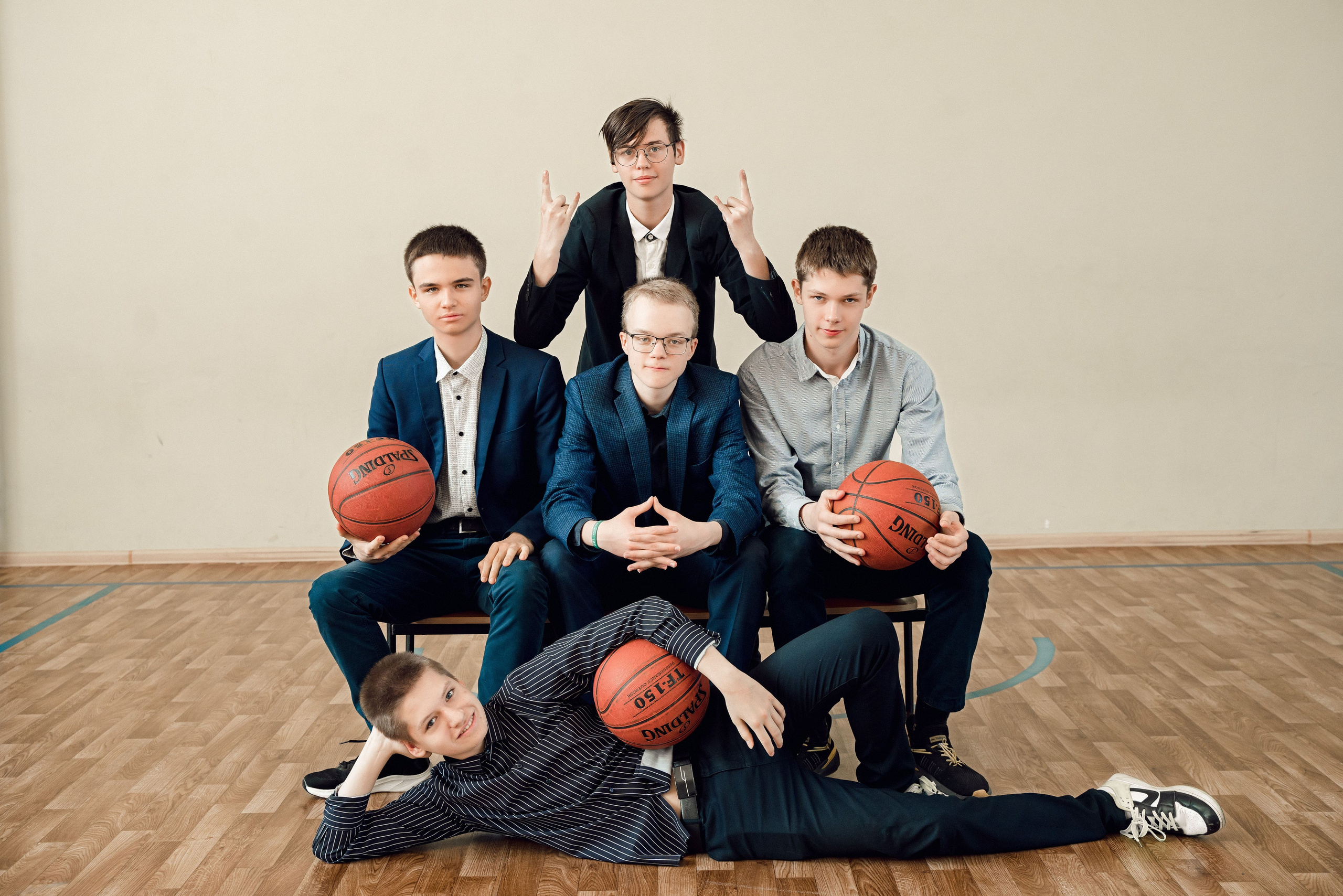 ФОТО СТАРШАЯ ШКОЛА. Выпускные альбомы ДНР, Донецк