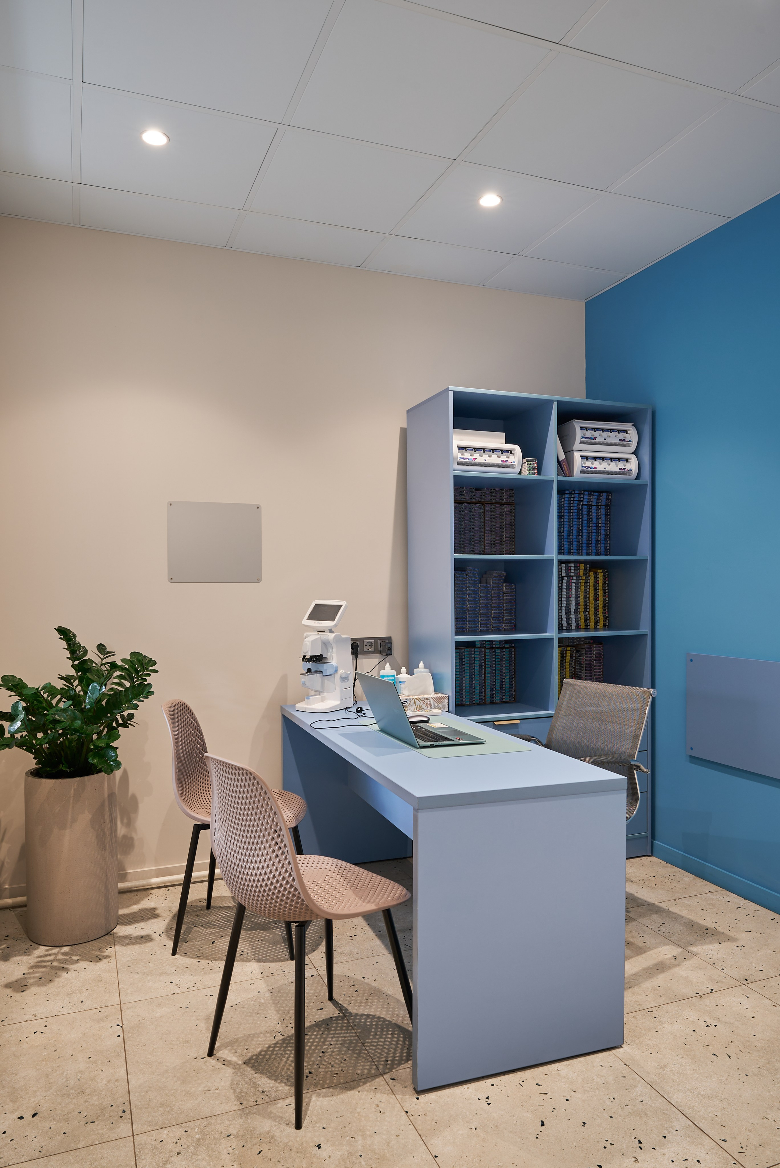 Небесно-голубой и капибара: оптика в Москве (Публикация My Decor). Бояршинов Антон Интерьерный фотограф/видеограф Москва