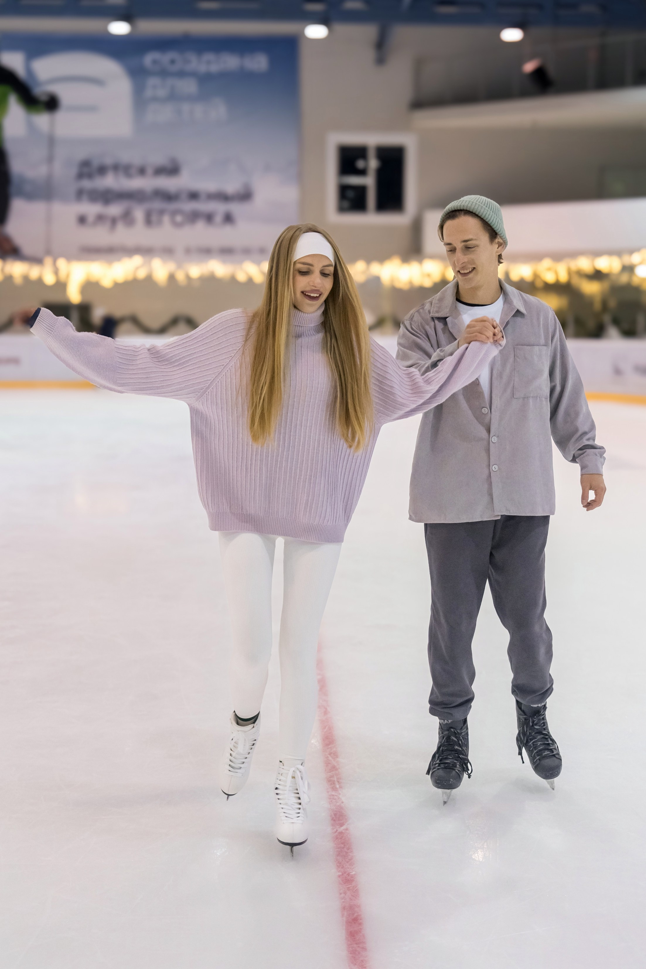 Контент съемка на катке для курорта Роза Хутор. Репортажный фотограф в Красной Поляне и Сочи Павлюченко Екатерина