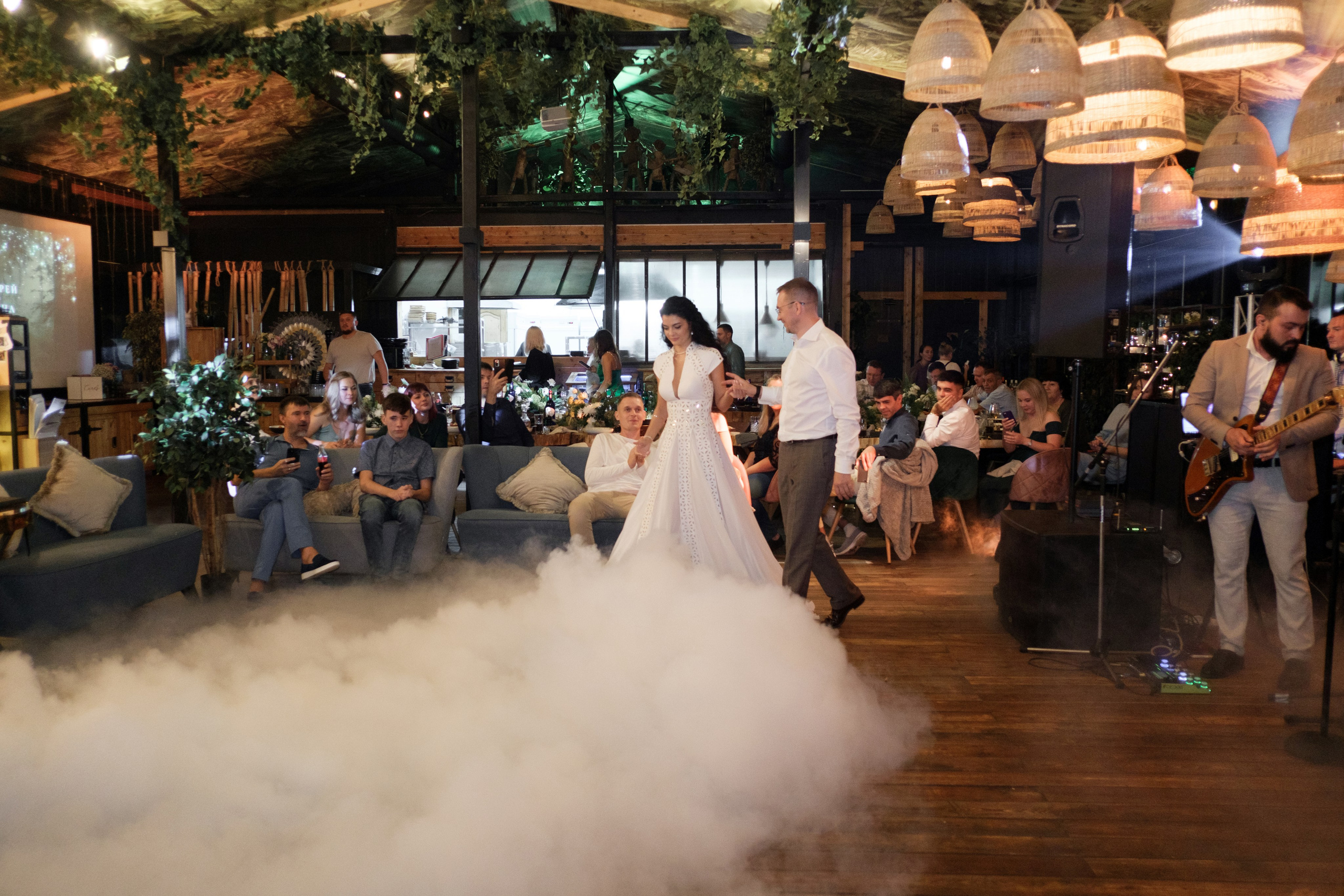 Кот и Дракон. Свадебный Видеограф Фотограф в Сочи